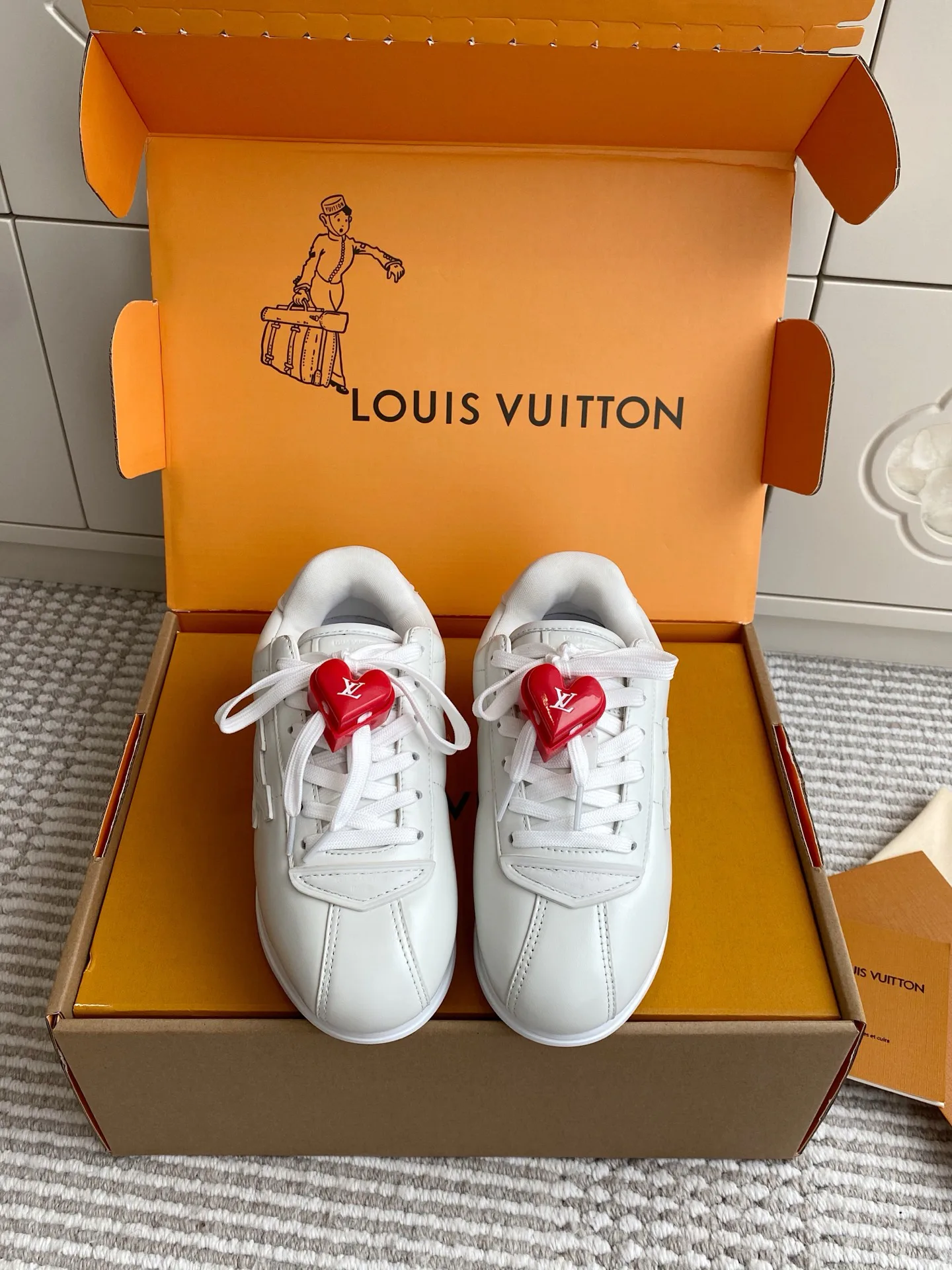 Кроссовки Женские Louis Vuitton 11546452