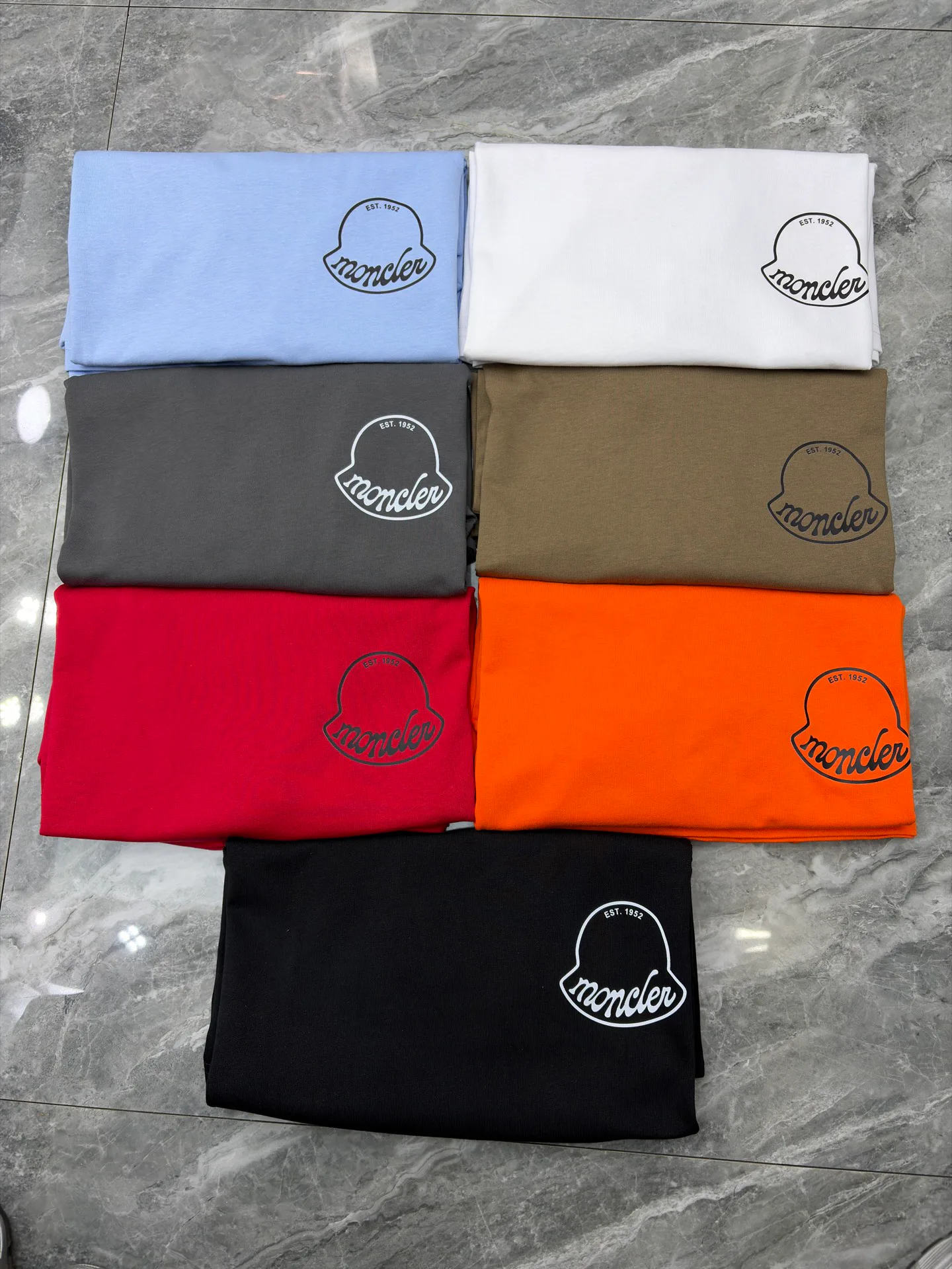 Футболки Женские Moncler 11424374