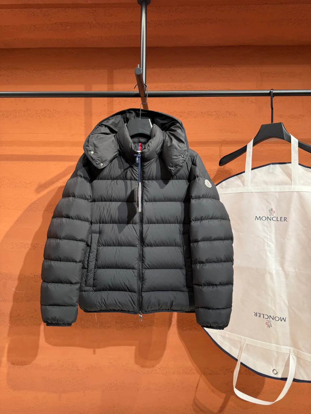 Куртки И Пуховики Женские Moncler 18436278