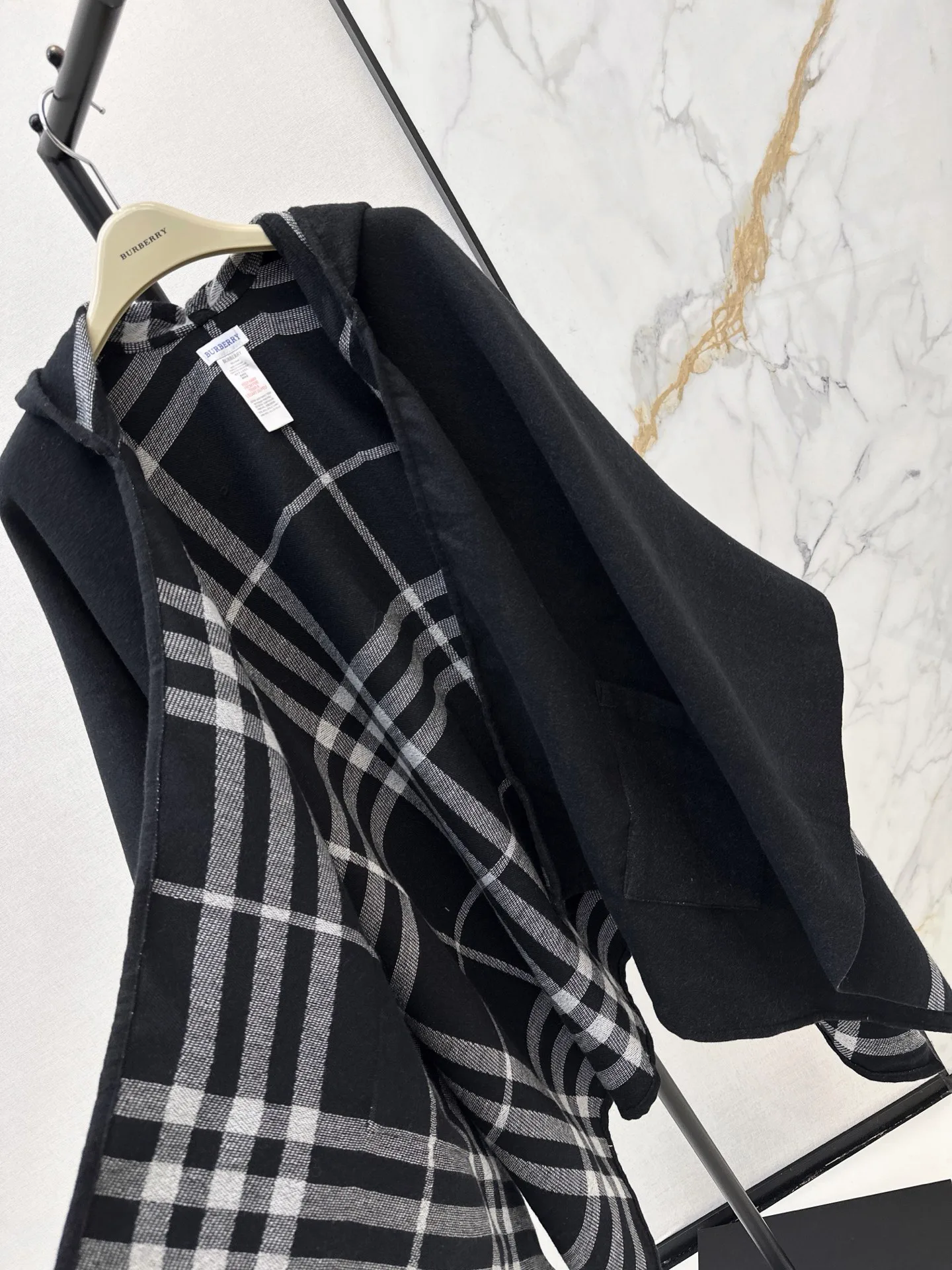 Пальто Женские Burberry 18031534