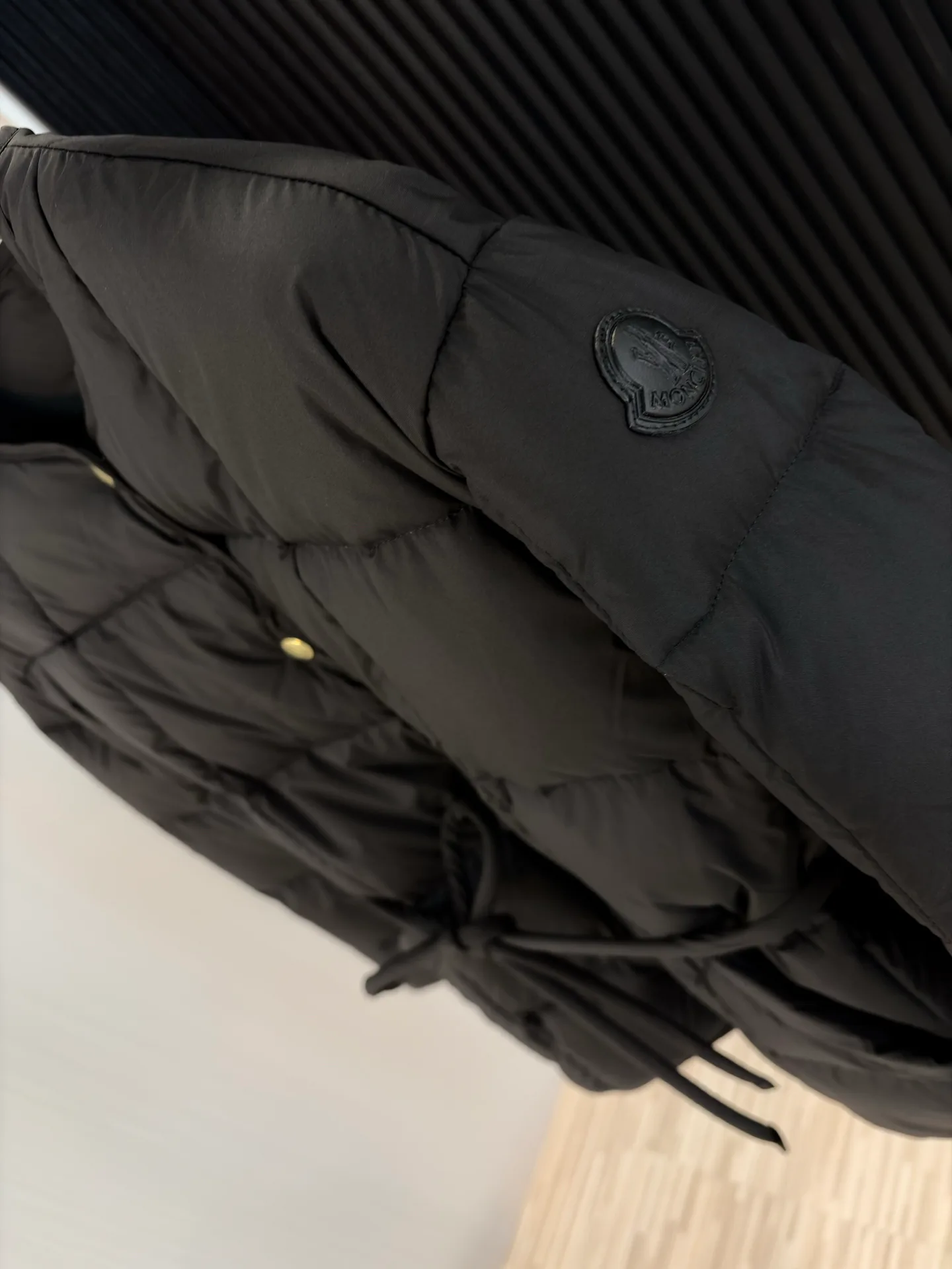 Куртки И Пуховики Женские Moncler 18537976