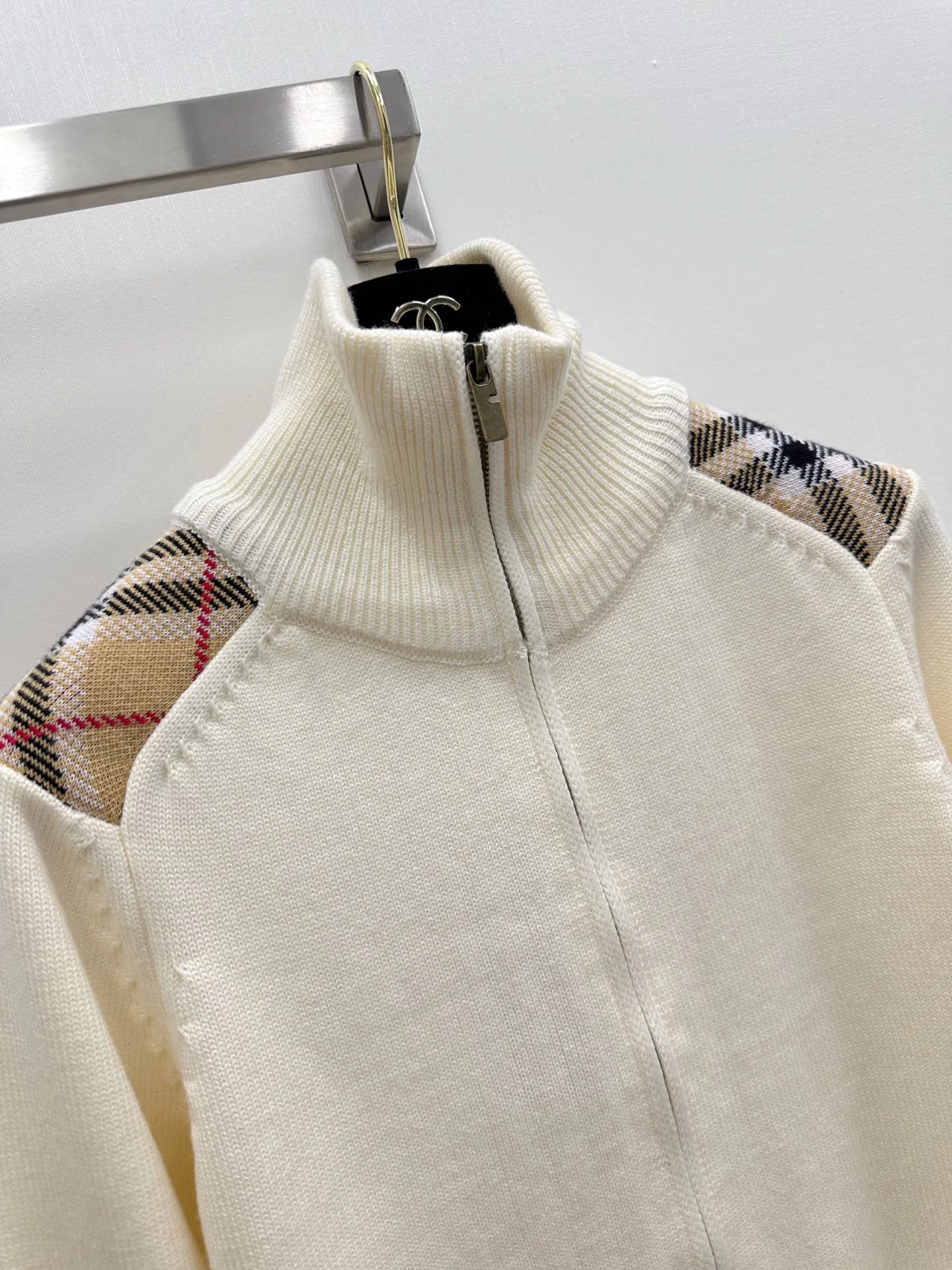 Куртки И Пуховики Женские Burberry 18761620