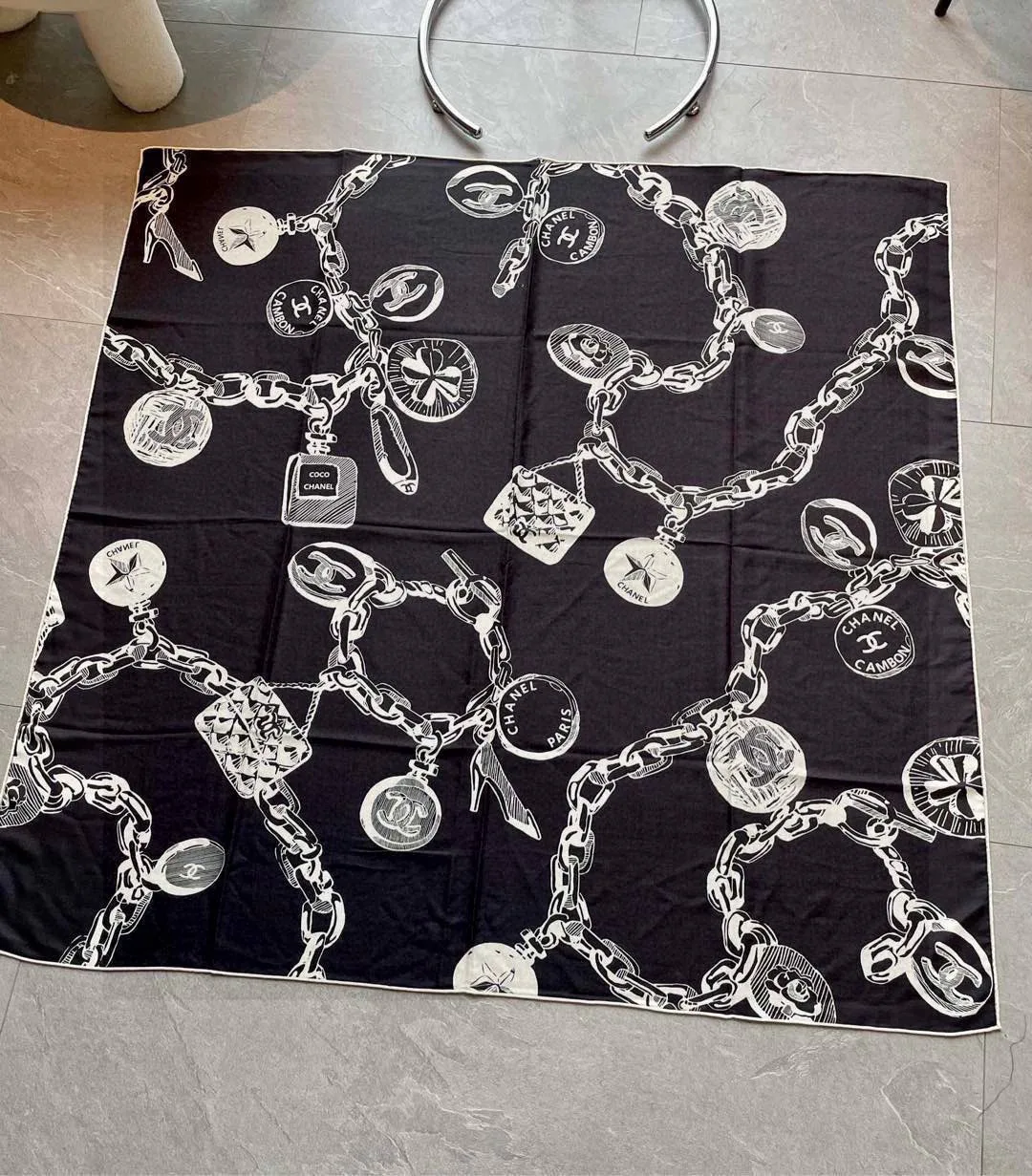 Платки Chanel 17076472