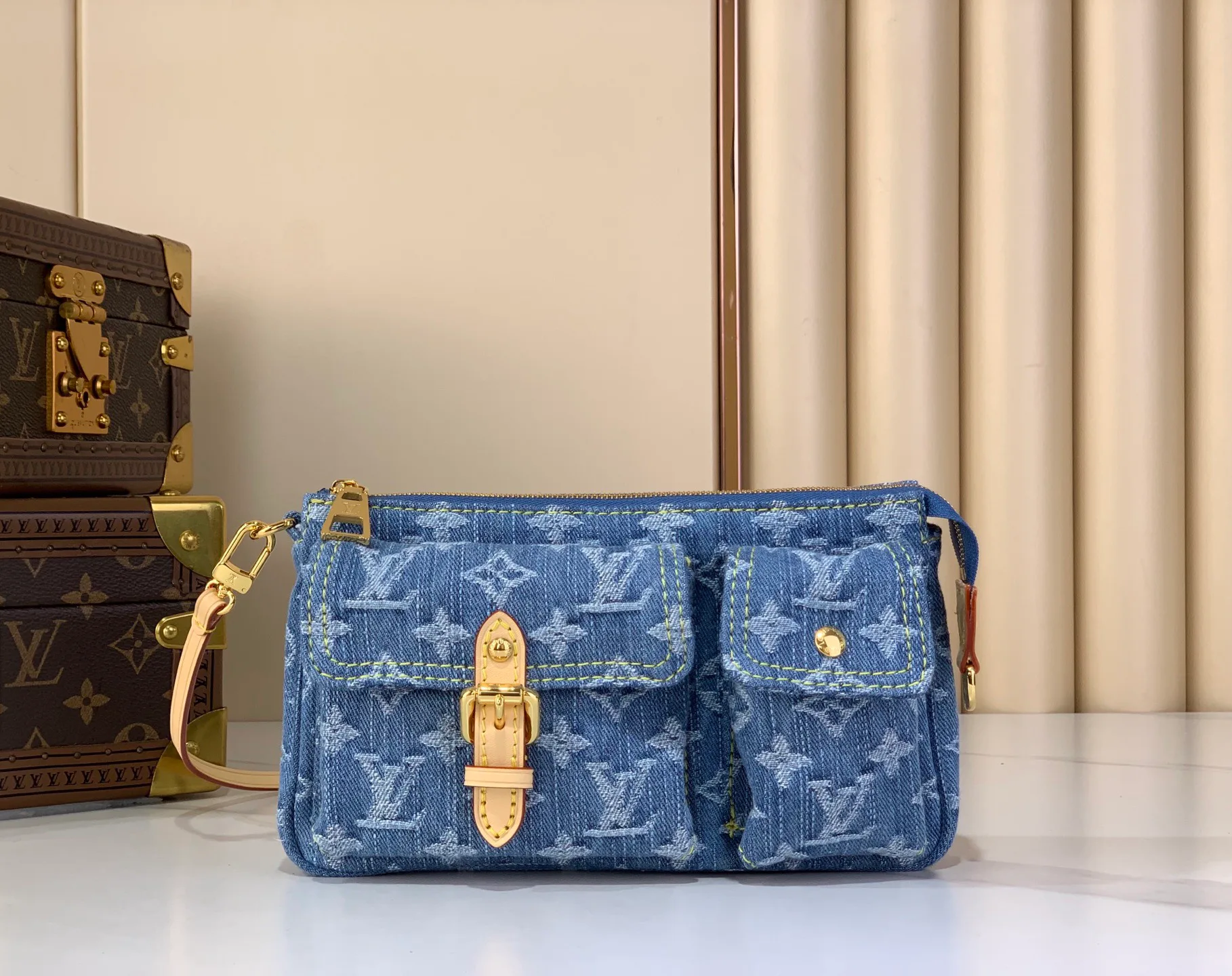 Сумки На Ремне Женские Louis Vuitton 13209835