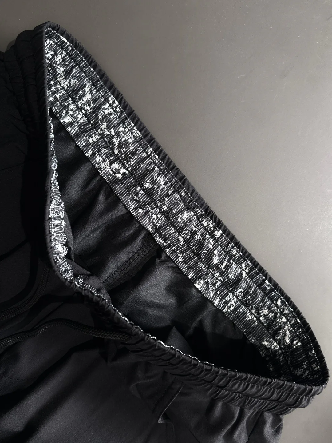 Шорты Женские Balenciaga 5091723