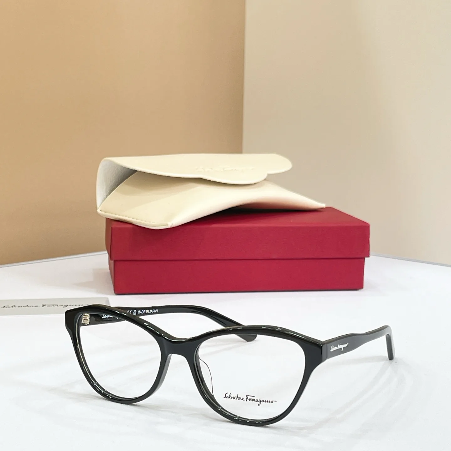 Очки Salvatore Ferragamo 17381287