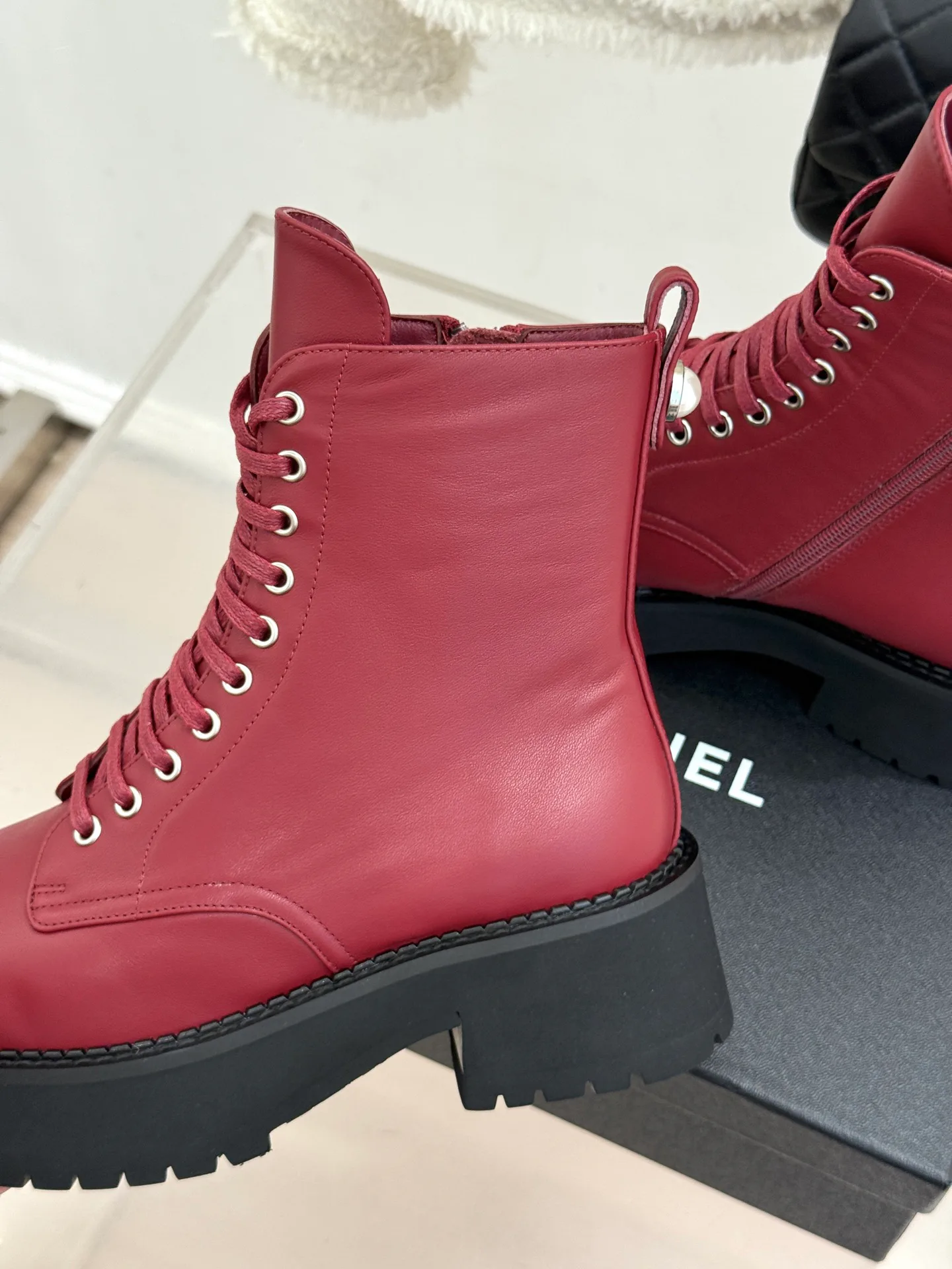 Ботинки Женские Chanel 19570323