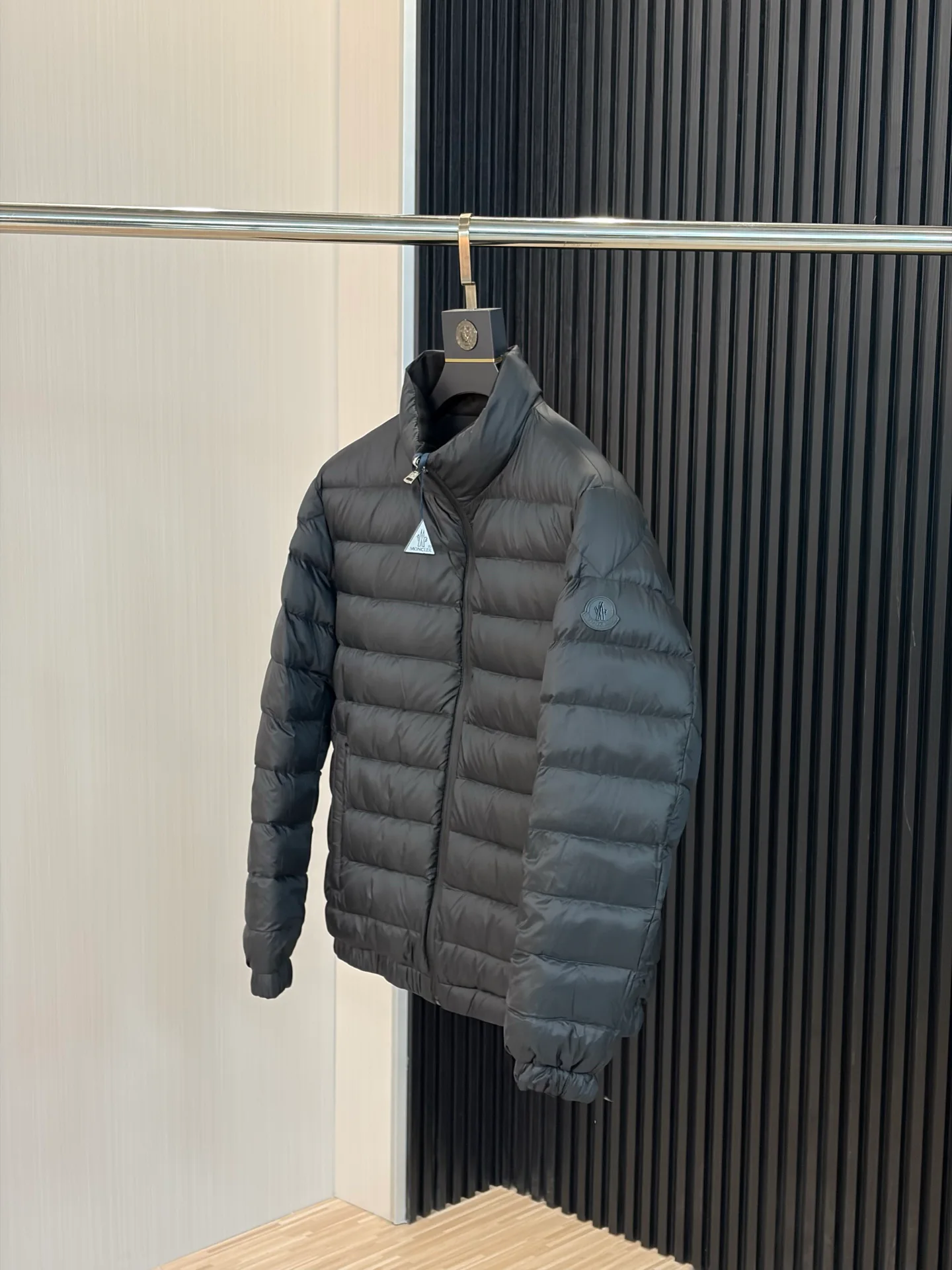 Куртки И Пуховики Женские Moncler 18188486