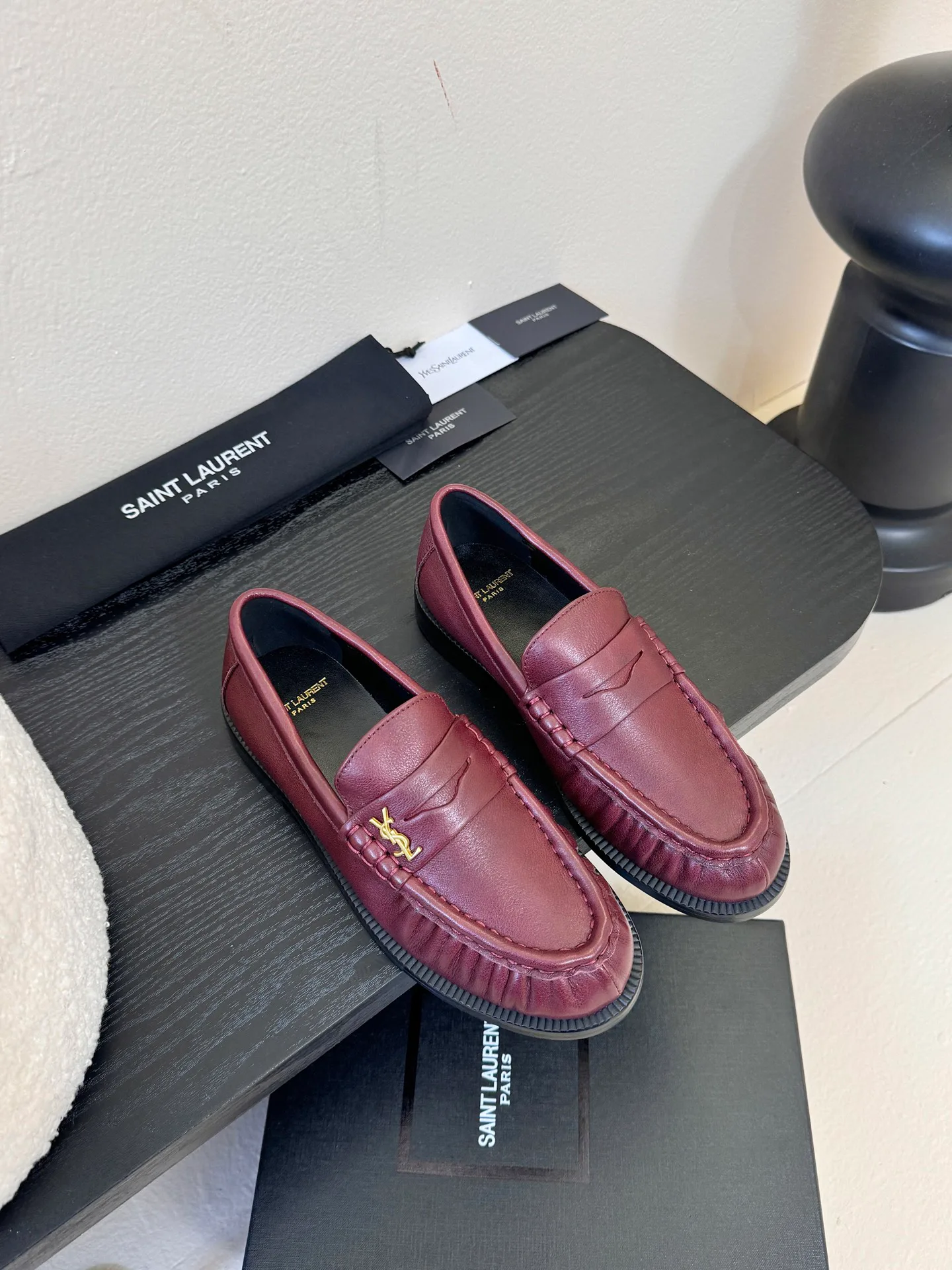 Лоферы Женские Saint Laurent 80652