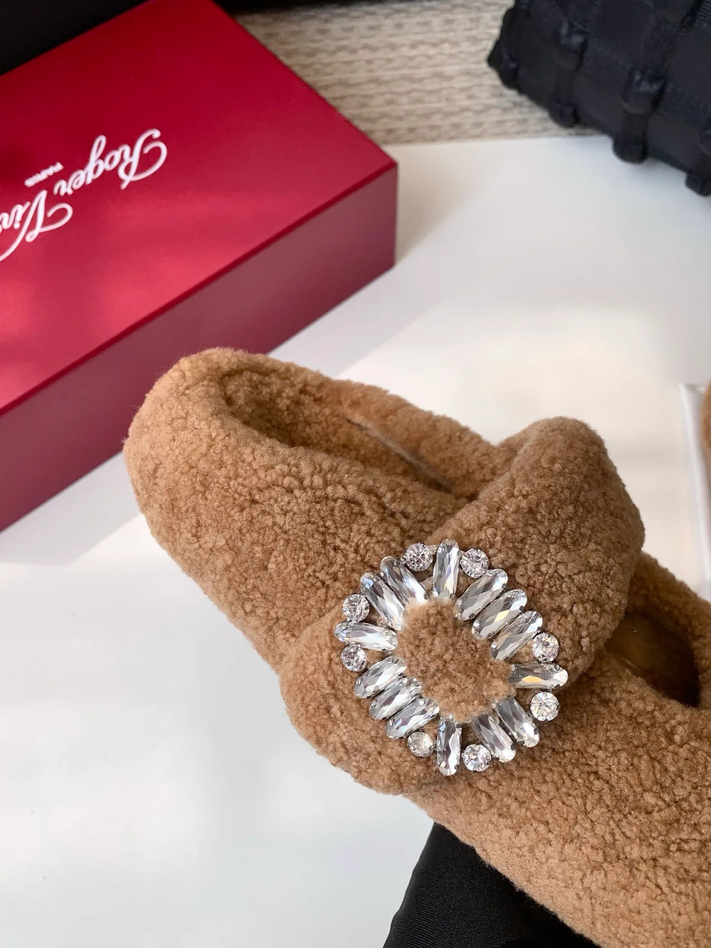 Тапочки Женские Roger Vivier 19125792