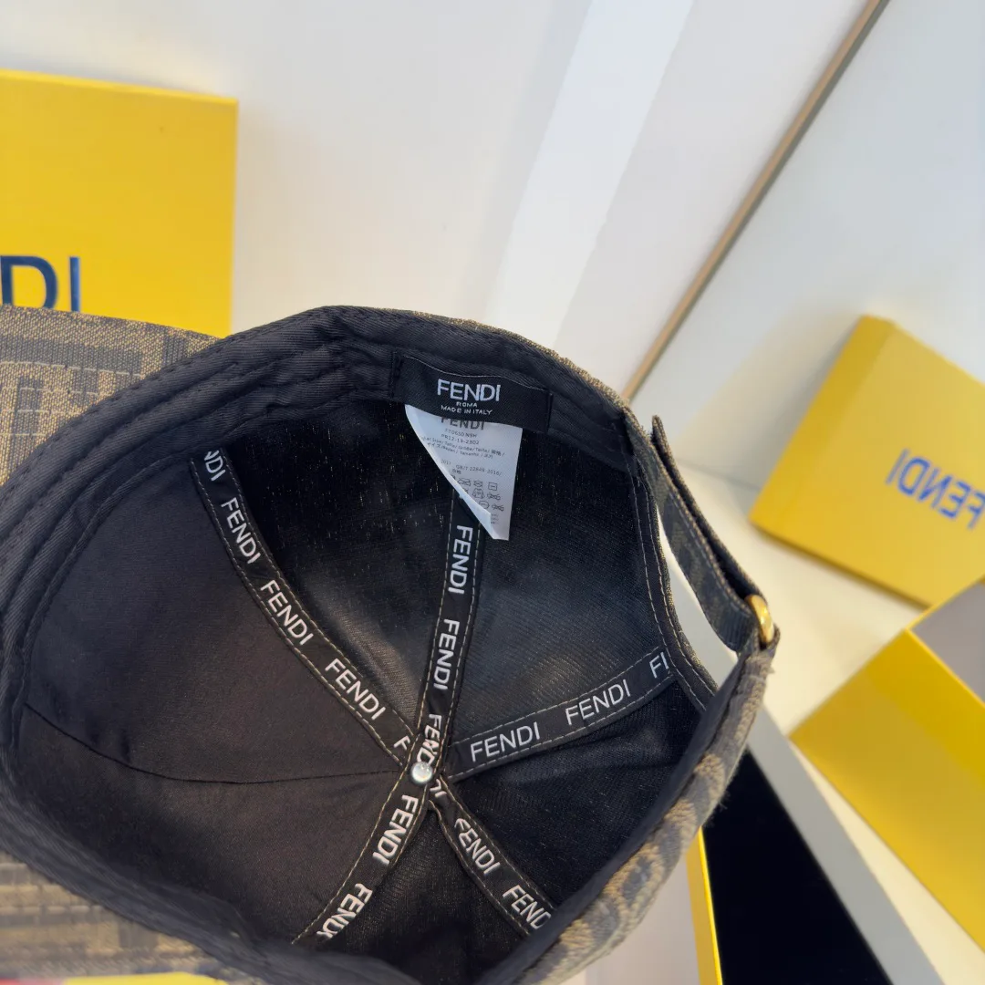 Головные Уборы Fendi 11416629