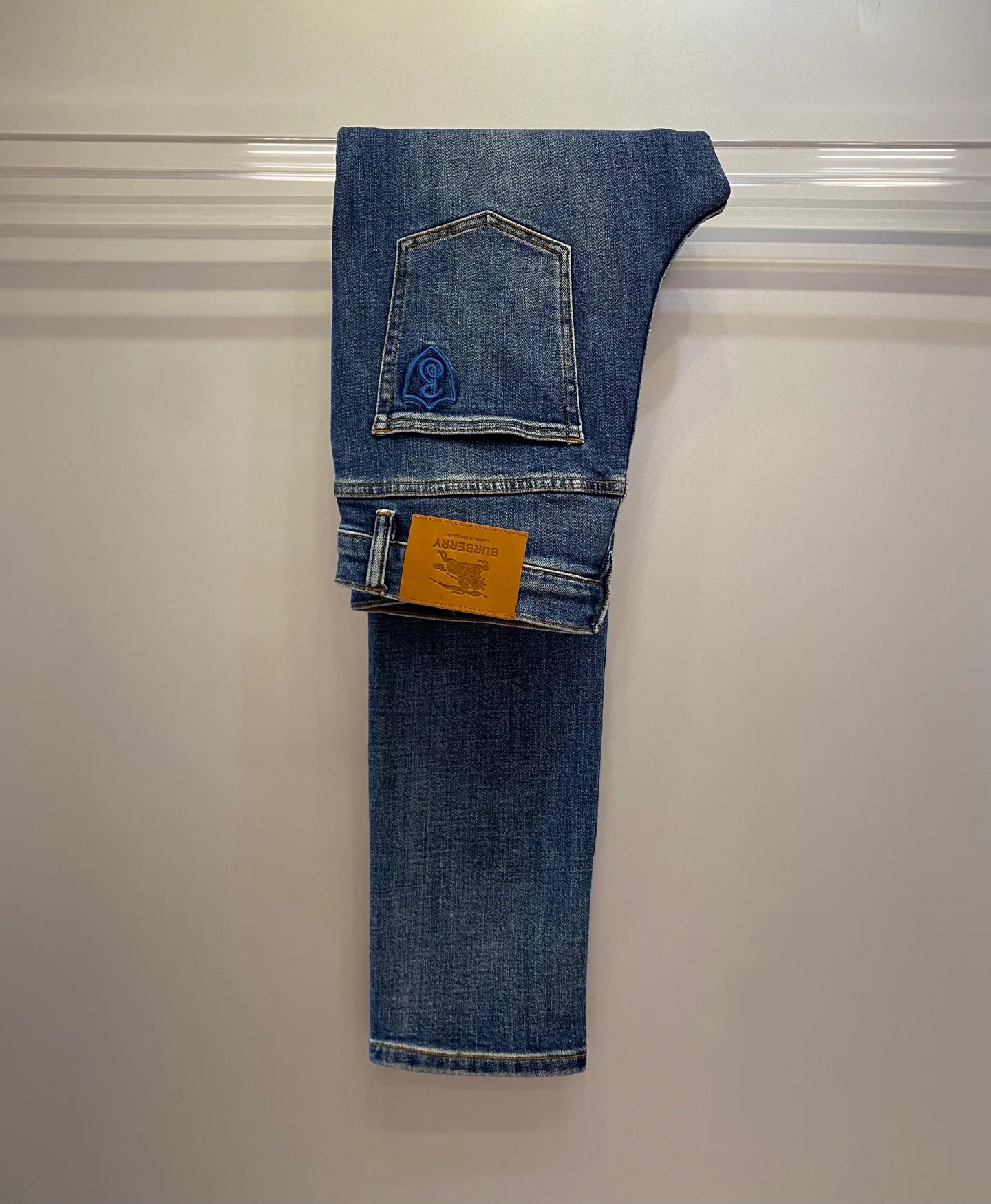 Джинсы Мужские Burberry 14565667
