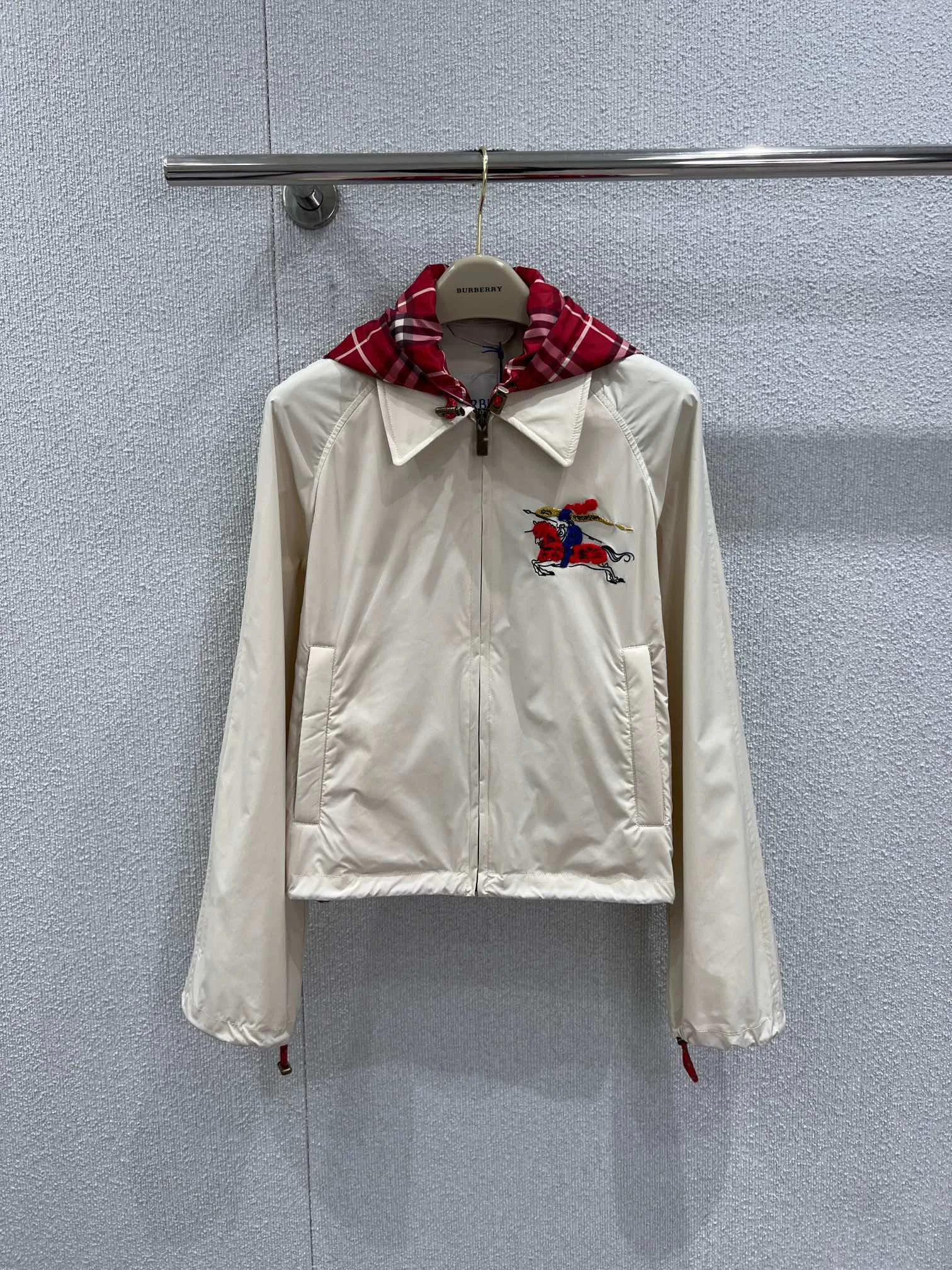 Куртки И Пуховики Женские Burberry 5929332