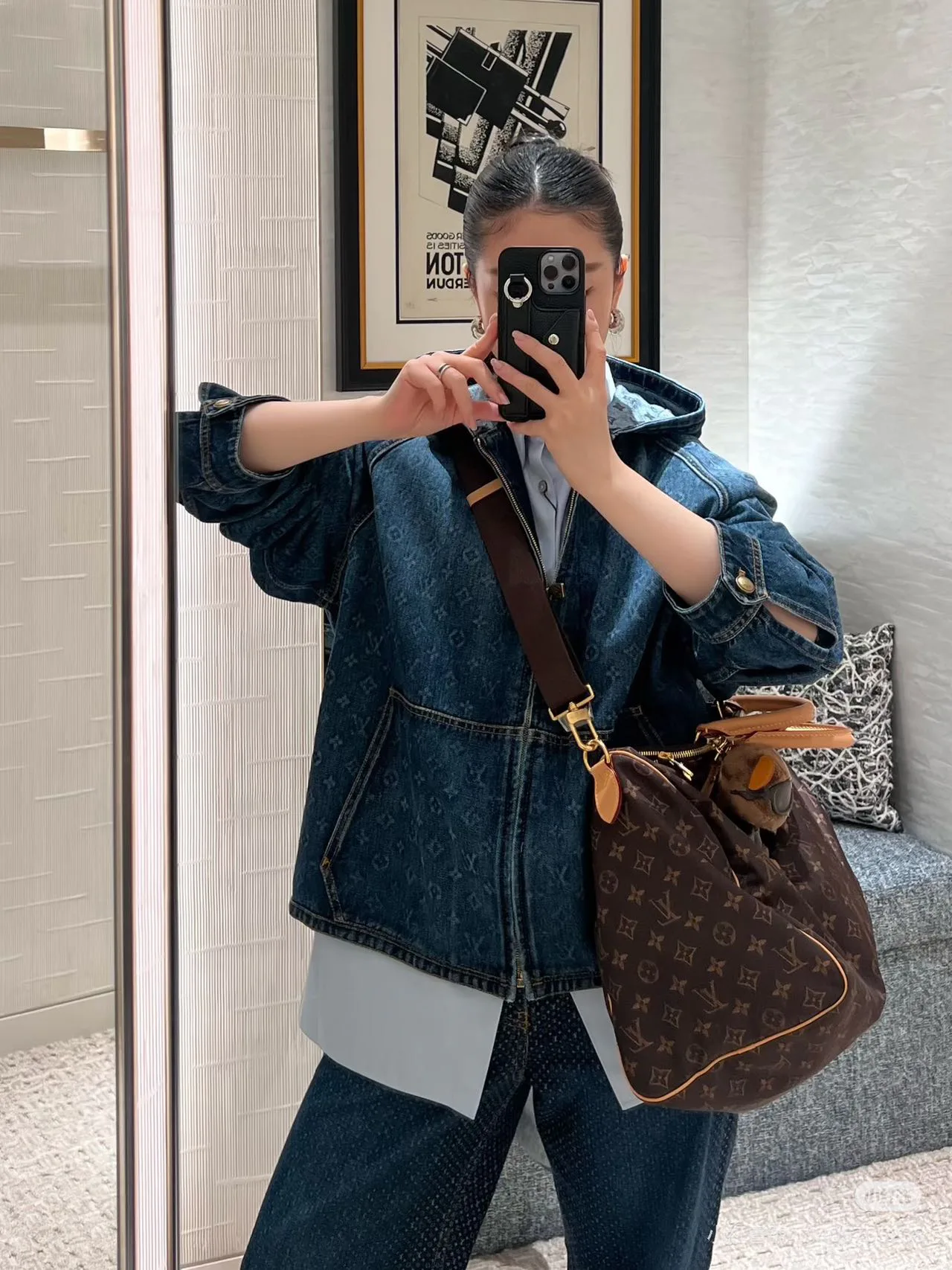 Куртки И Пуховики Женские Louis Vuitton 18348323