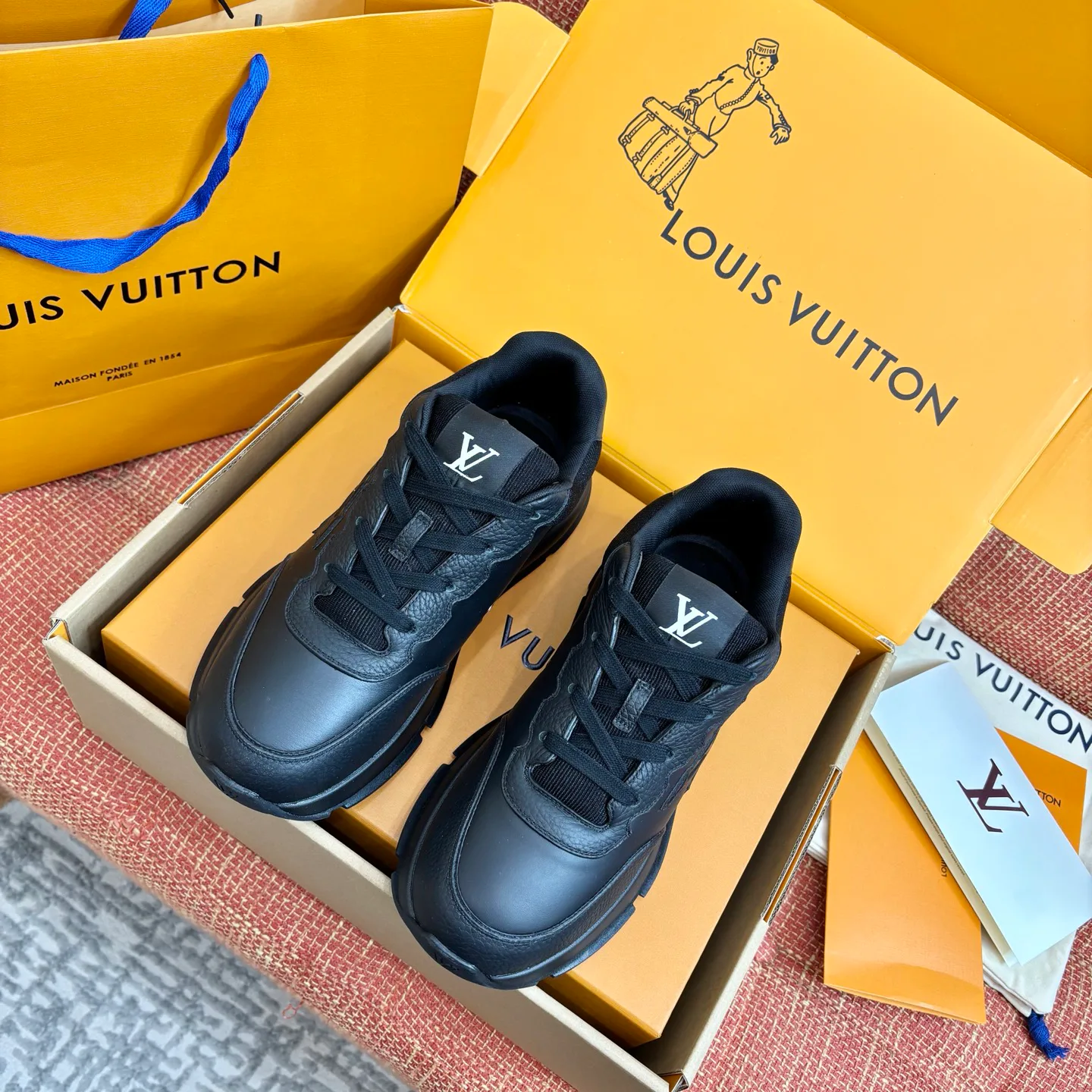 Кроссовки Женские Louis Vuitton 1693104