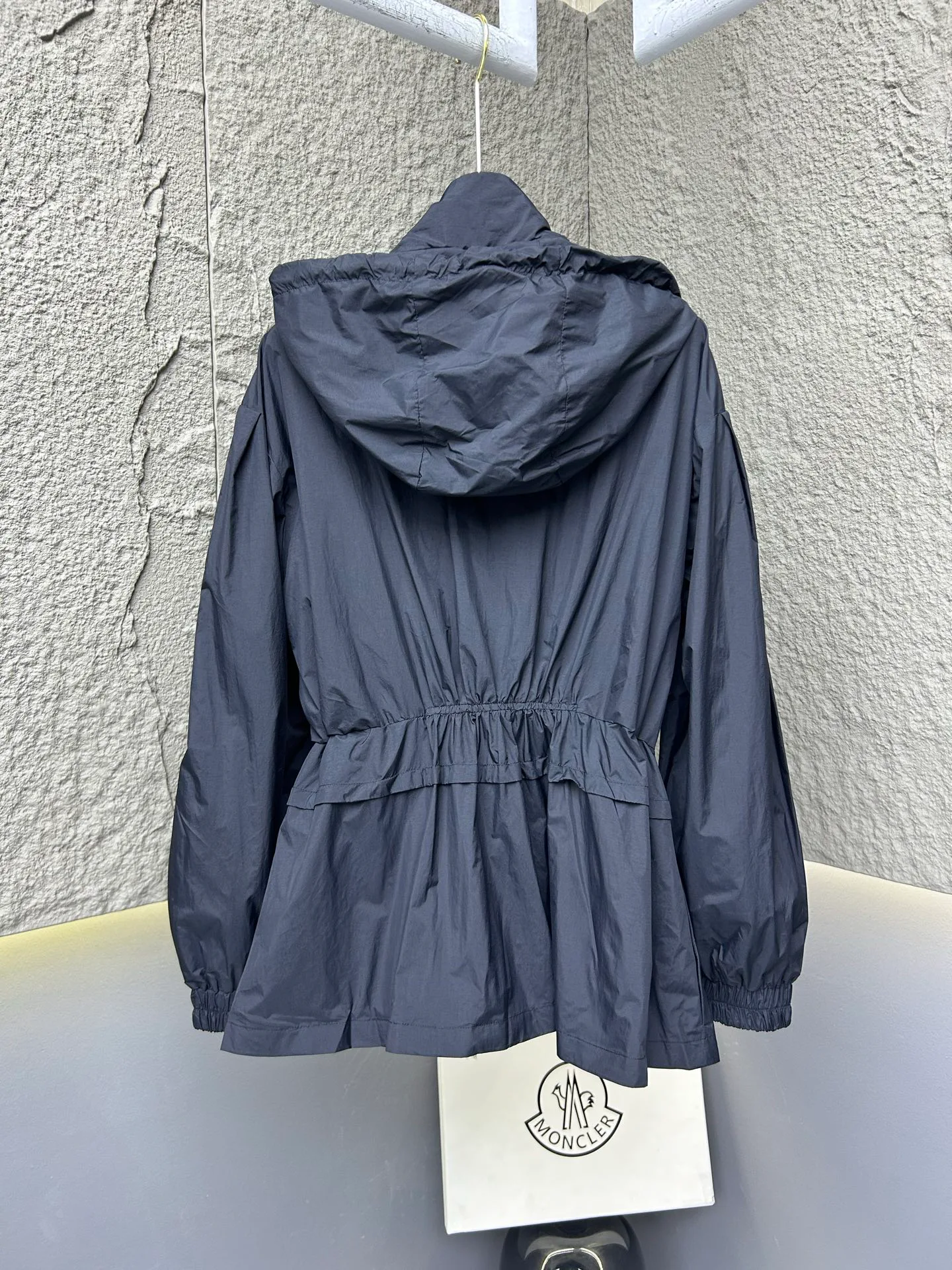 Куртки И Пуховики Женские Moncler 11862645