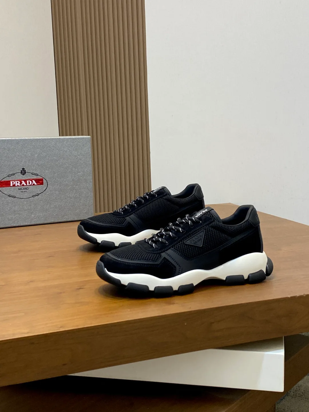 Кроссовки Мужские Prada 18055223