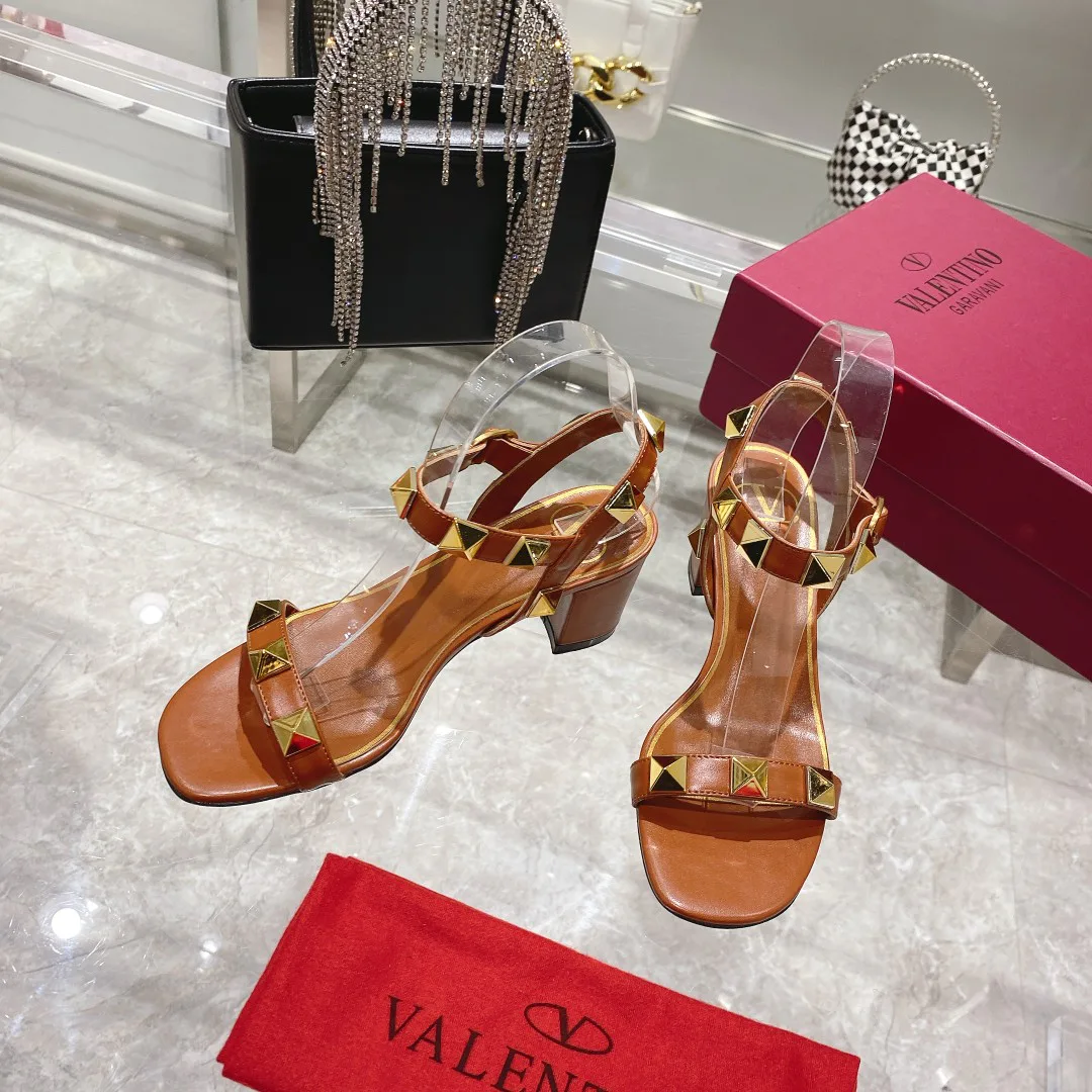 Босоножки Женские Valentino 17956835
