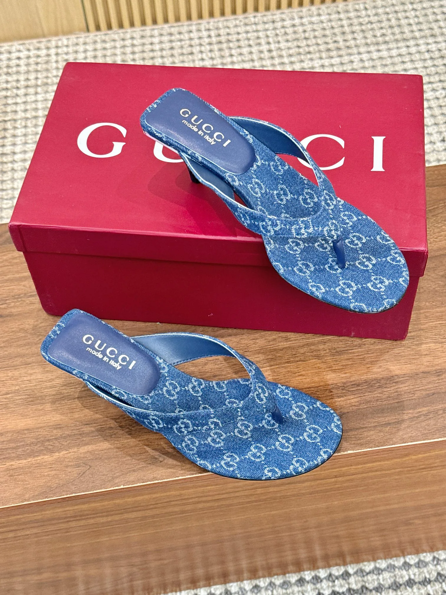 Босоножки Женские Gucci 13480534