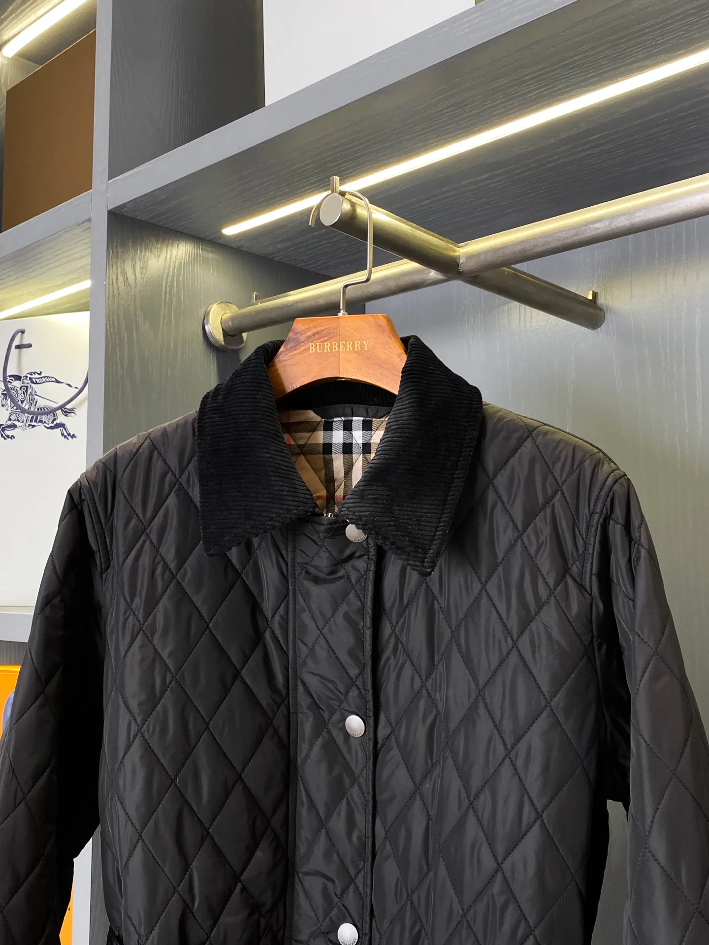 Куртки И Пуховики Женские Burberry 248296