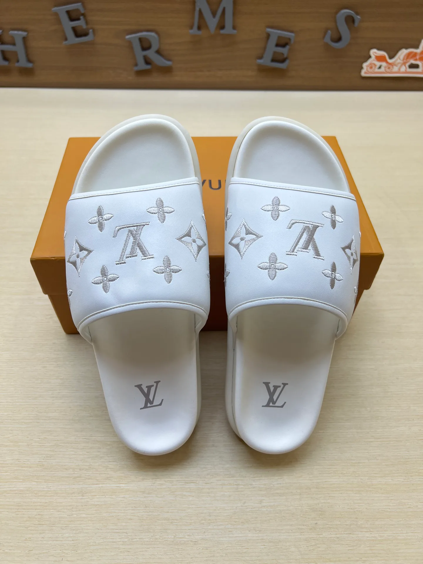 Шлепанцы Мужские Louis Vuitton 11450859