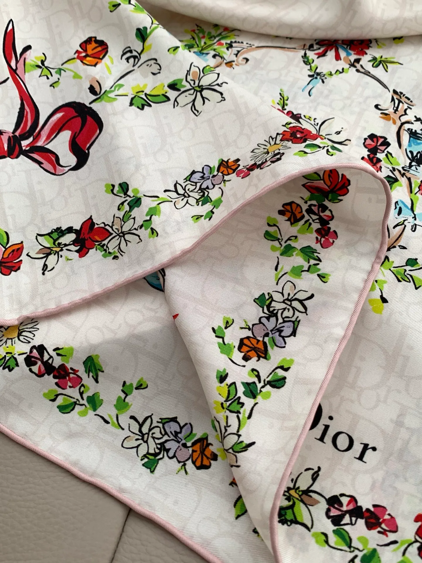 Платки Christian Dior 18675523