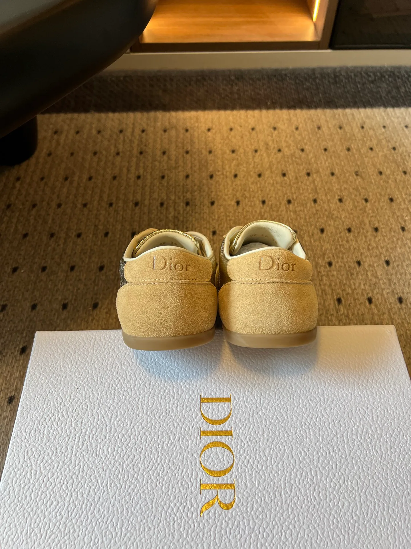 Кроссовки Женские Christian Dior 18034689