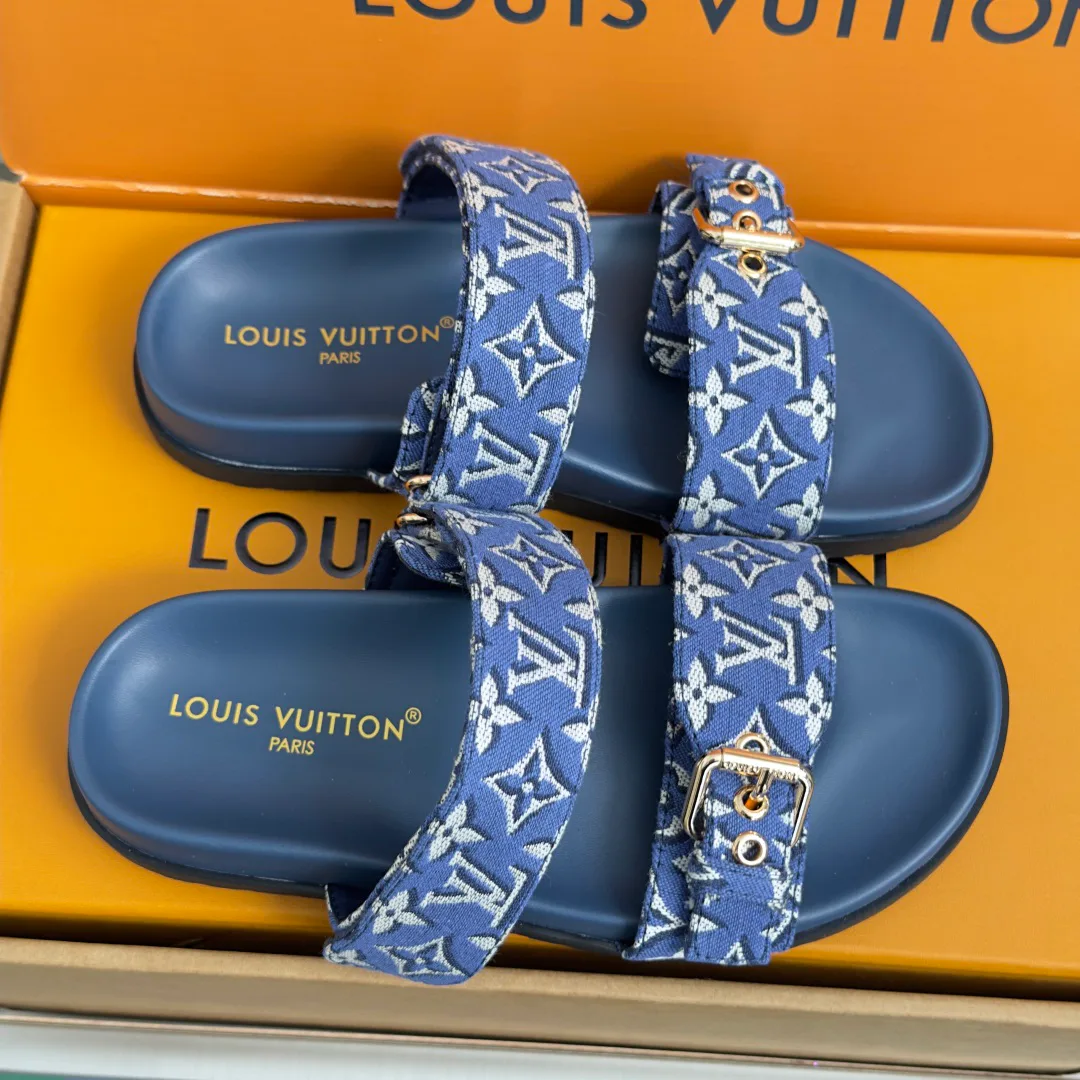 Шлепанцы Женские Louis Vuitton 17780720