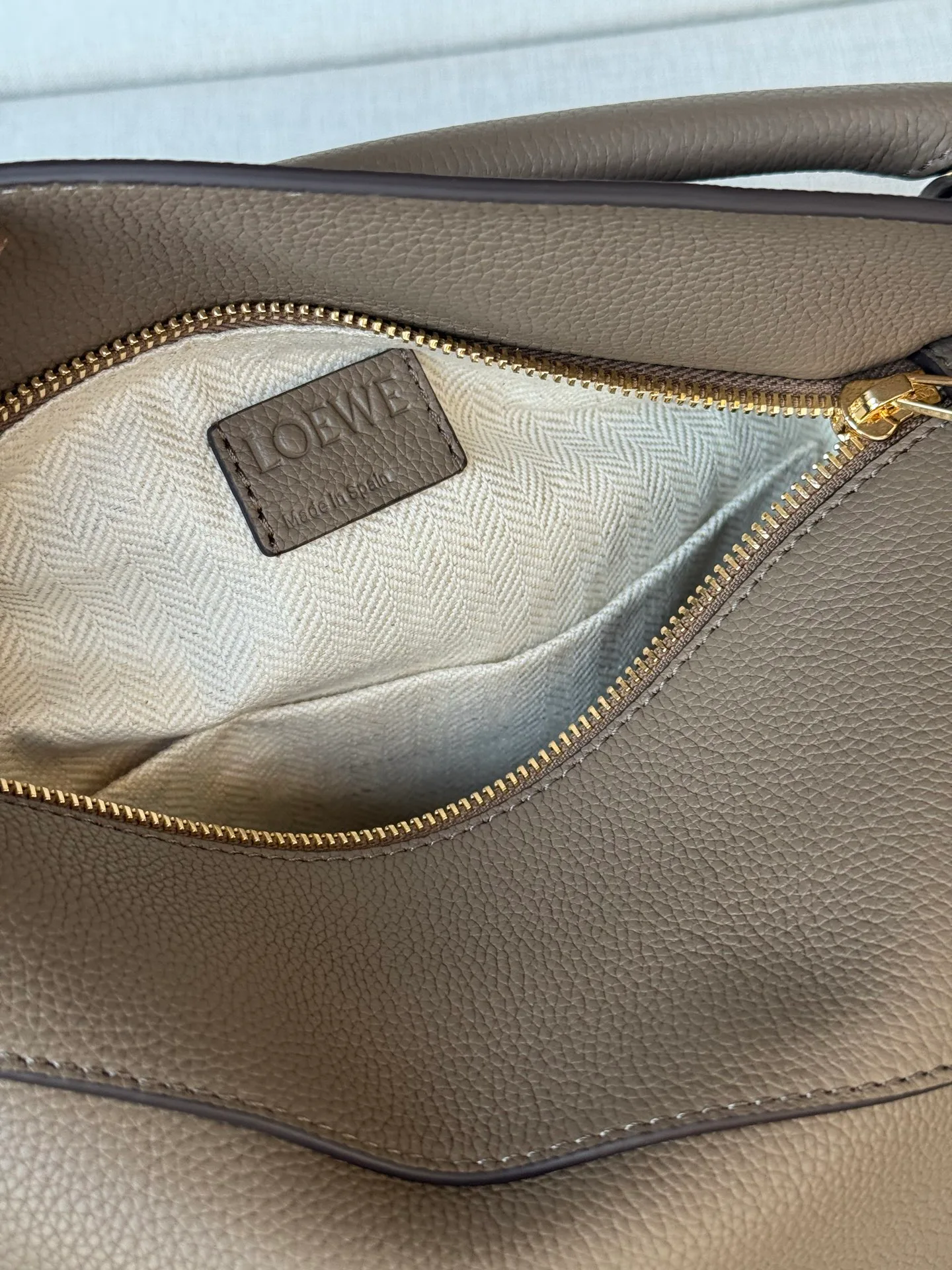 Классические Сумки Женские Loewe 13339552