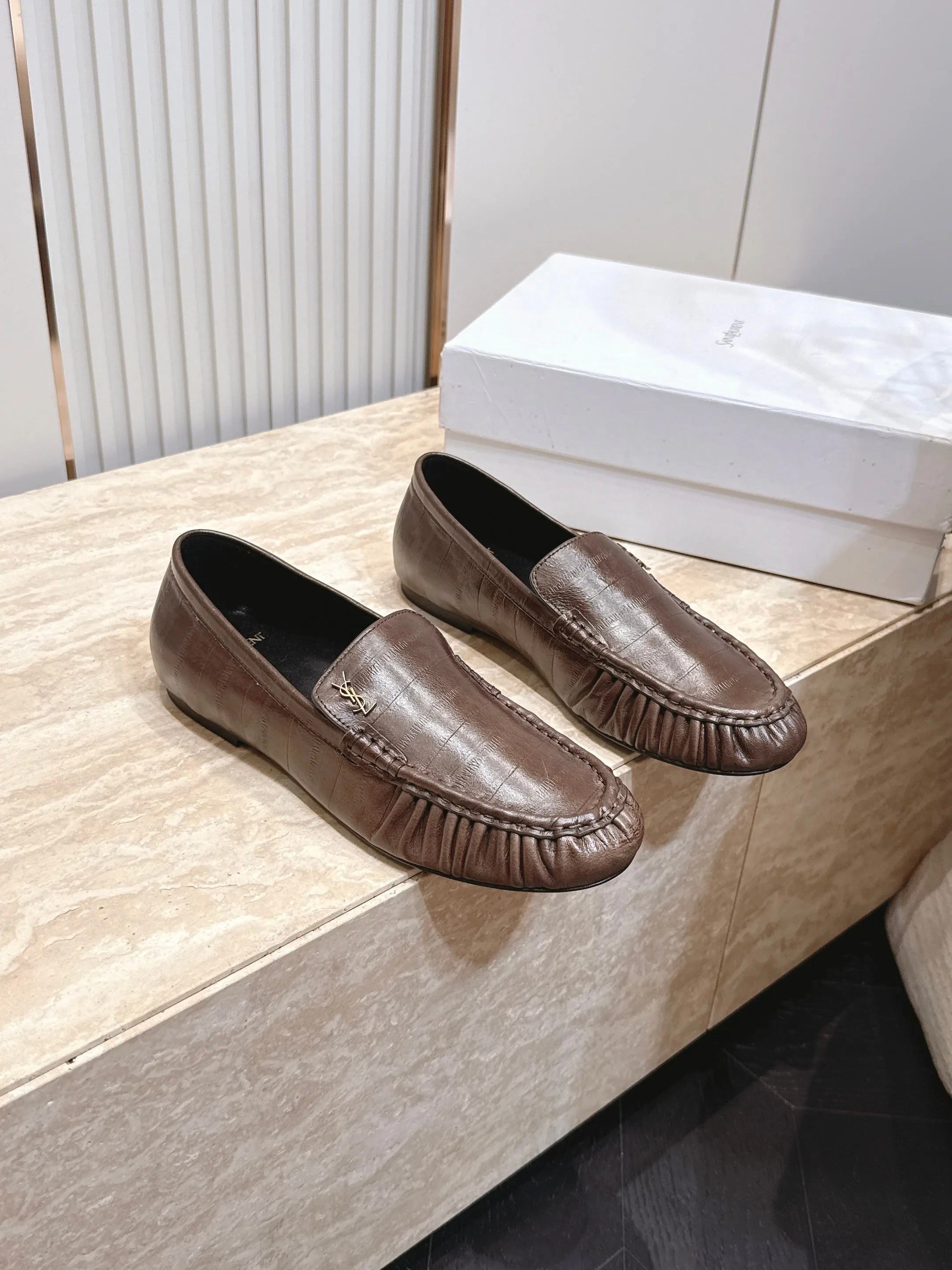 Лоферы И Мокасины Женские Saint Laurent 17701329