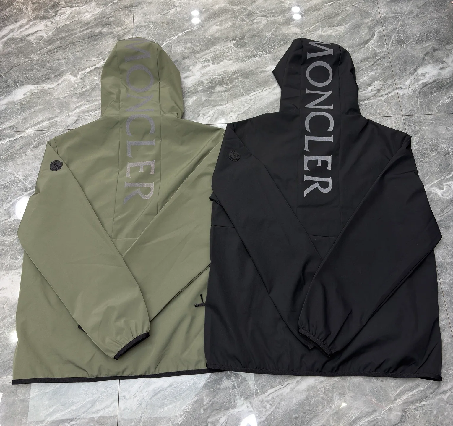 Куртки И Пуховики Мужские Moncler 11690846