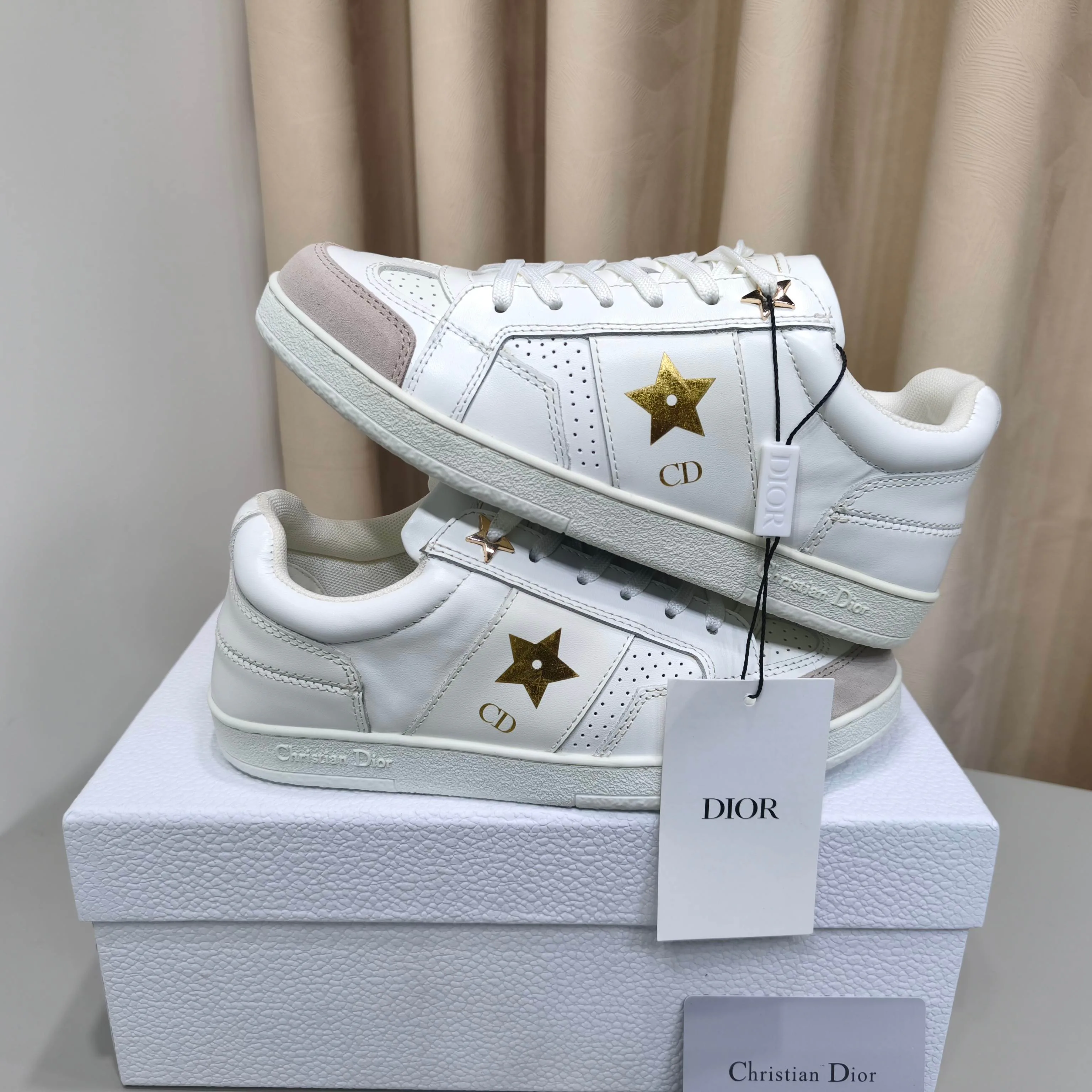 Кроссовки Женские Christian Dior 17988722