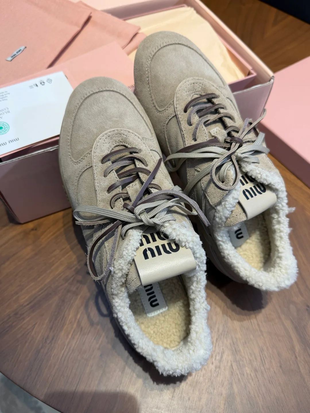 Кроссовки Женские Miu Miu 18267464