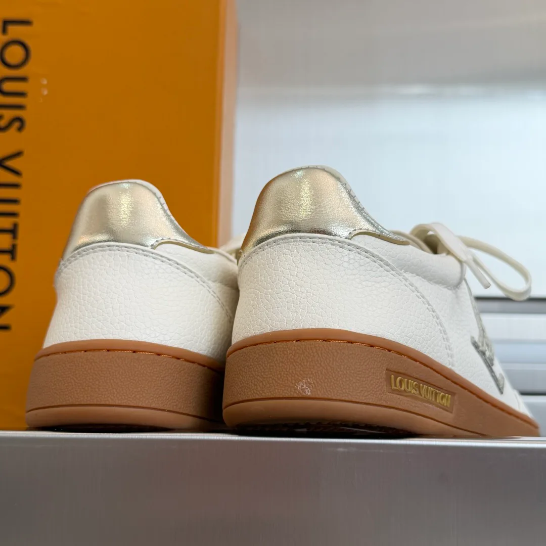 Кроссовки Женские Louis Vuitton 11696603