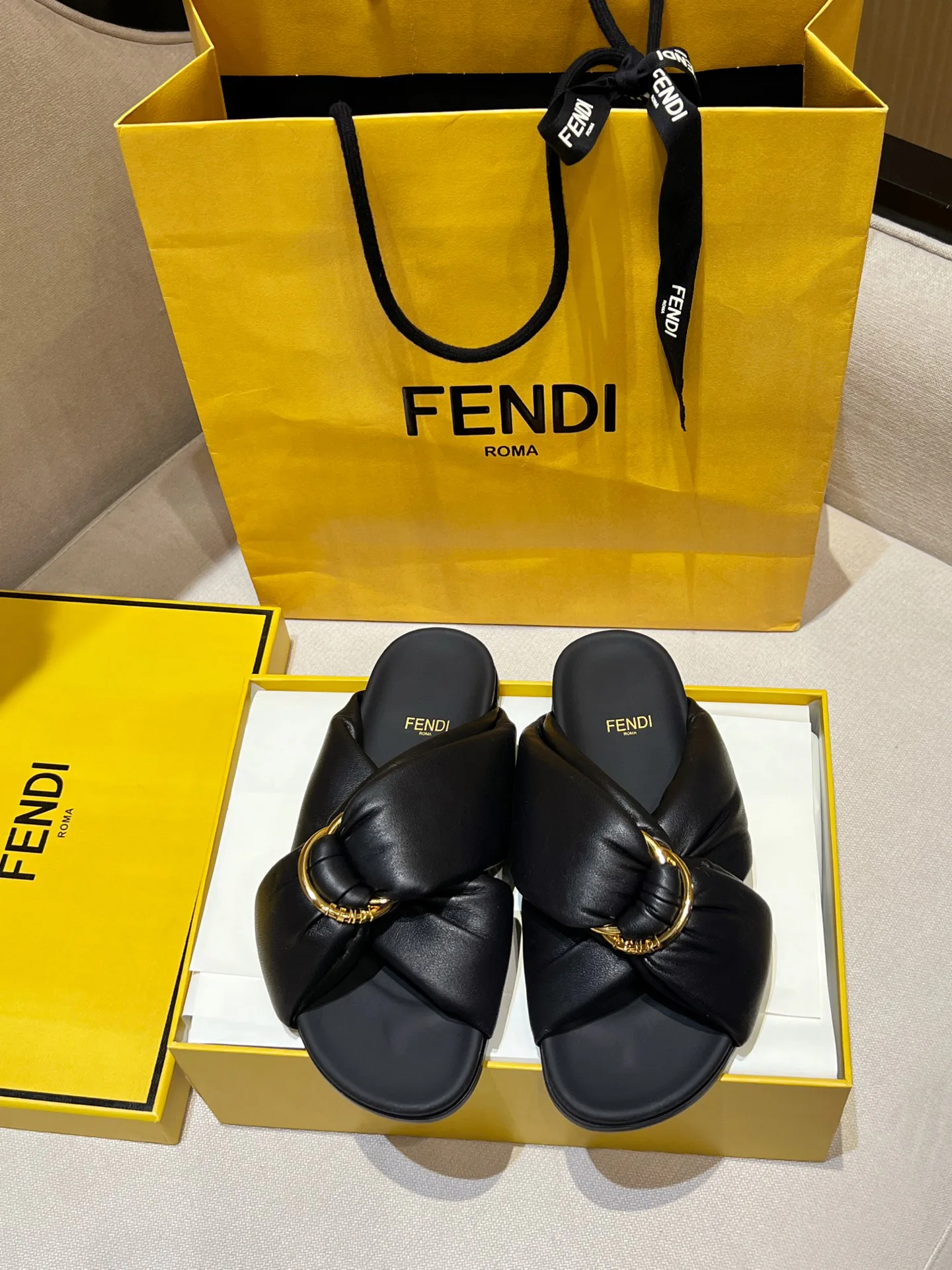 Шлепанцы Женские Fendi 21529