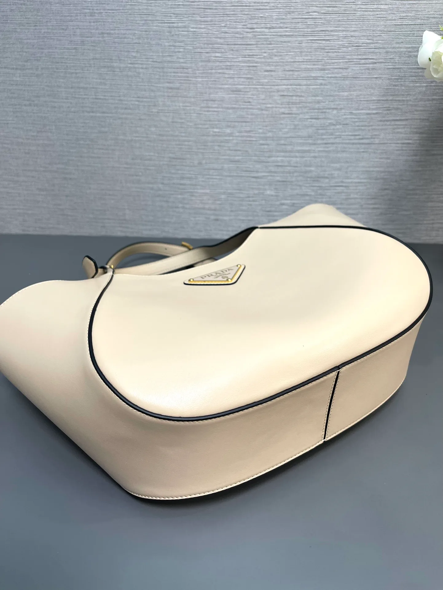 Классические Сумки Женские Prada 9026