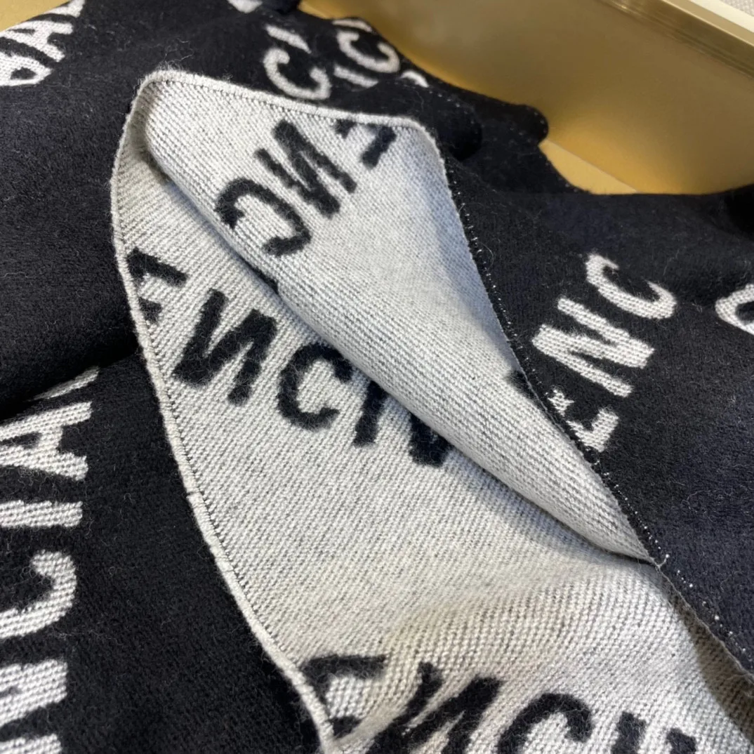 Шарфы Balenciaga 1383322