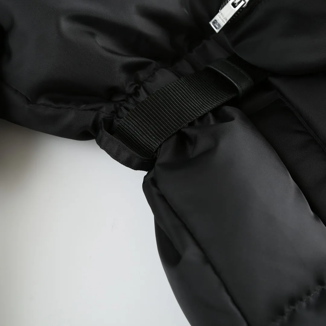 Куртки И Пуховики Женские Prada 17965105