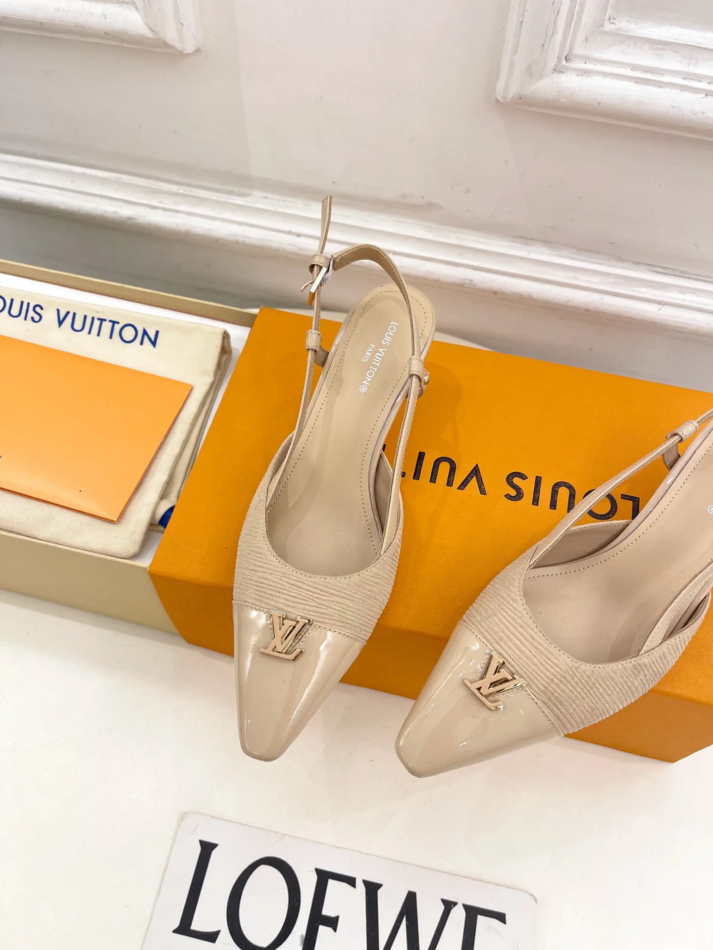 Босоножки Женские Louis Vuitton 11404115