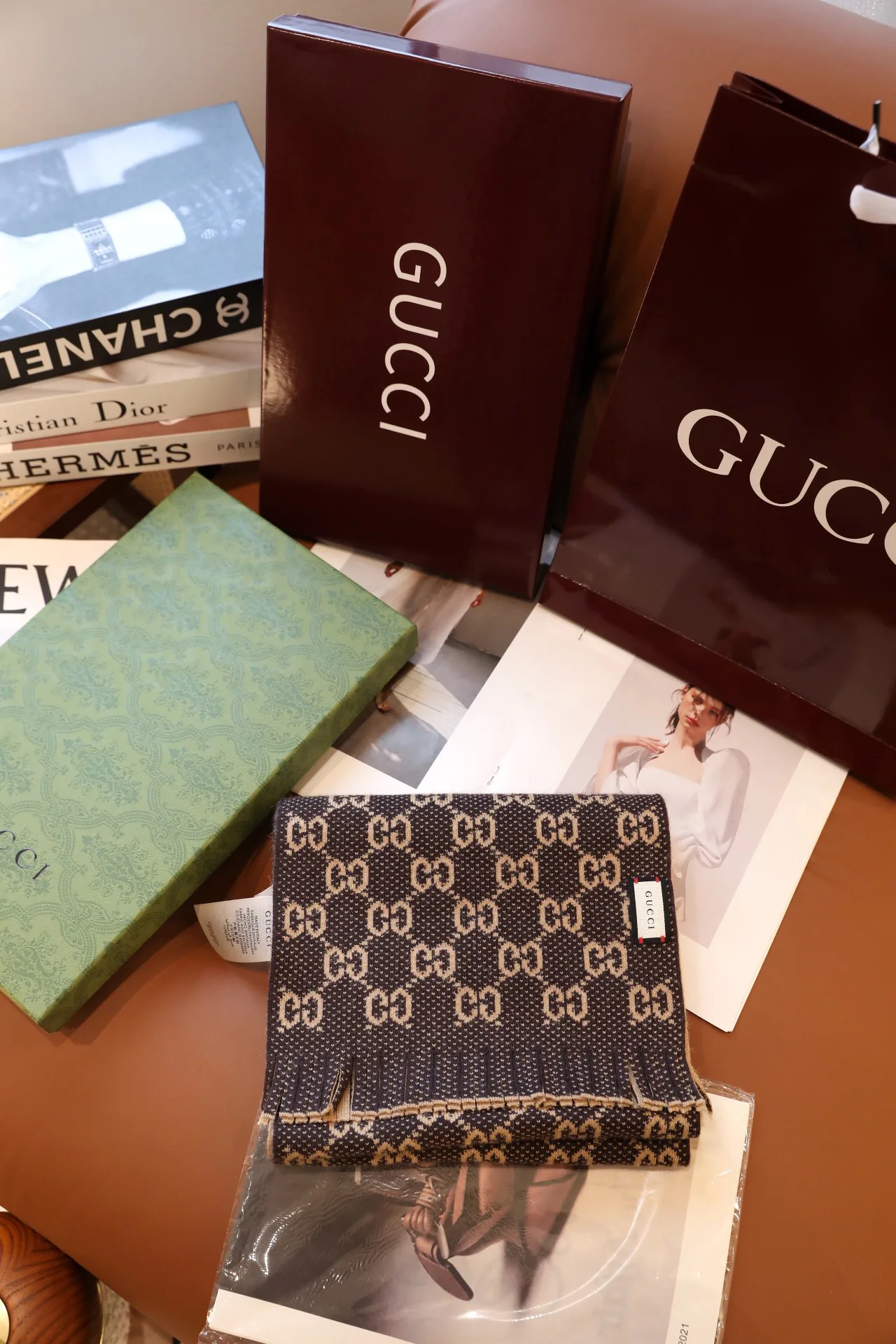 Шарфы Gucci 597381