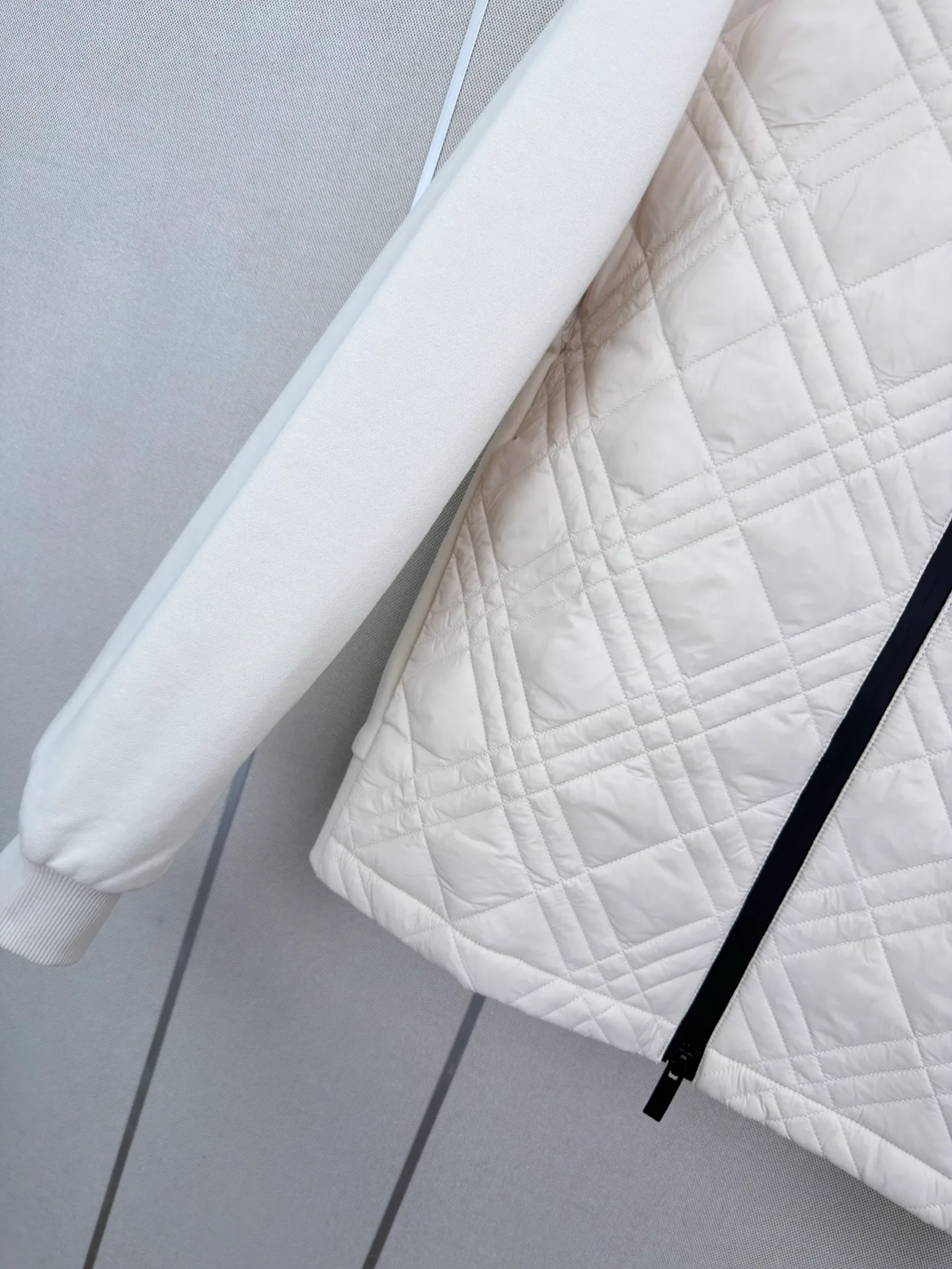 Куртки И Пуховики Женские Moncler 18506404