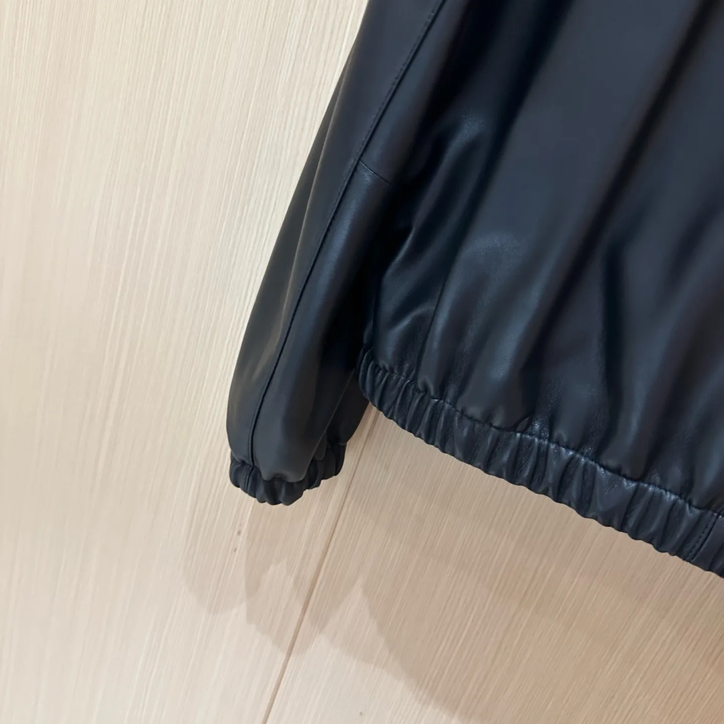 Кожаные Куртки И Дублёнки Женские Loro Piana 11511520