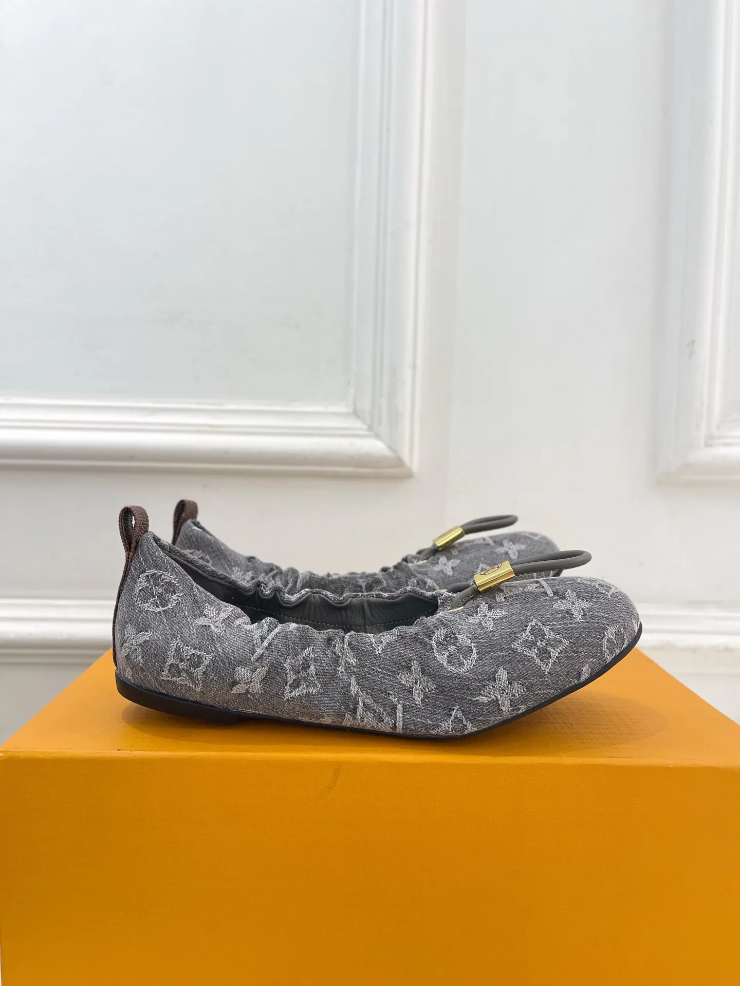 Балетки Женские Louis Vuitton 17646561