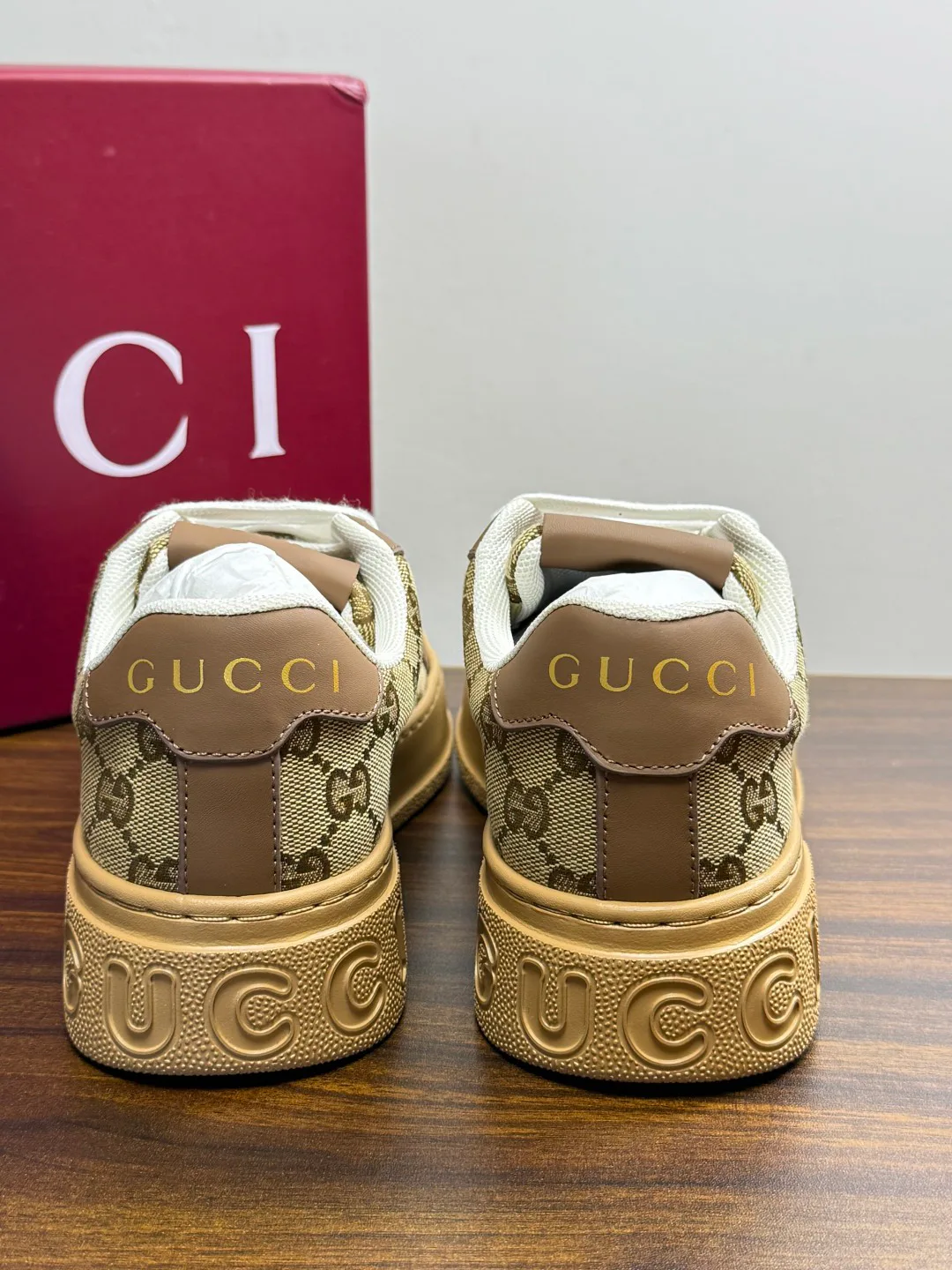 Кроссовки Женские Gucci 19659291