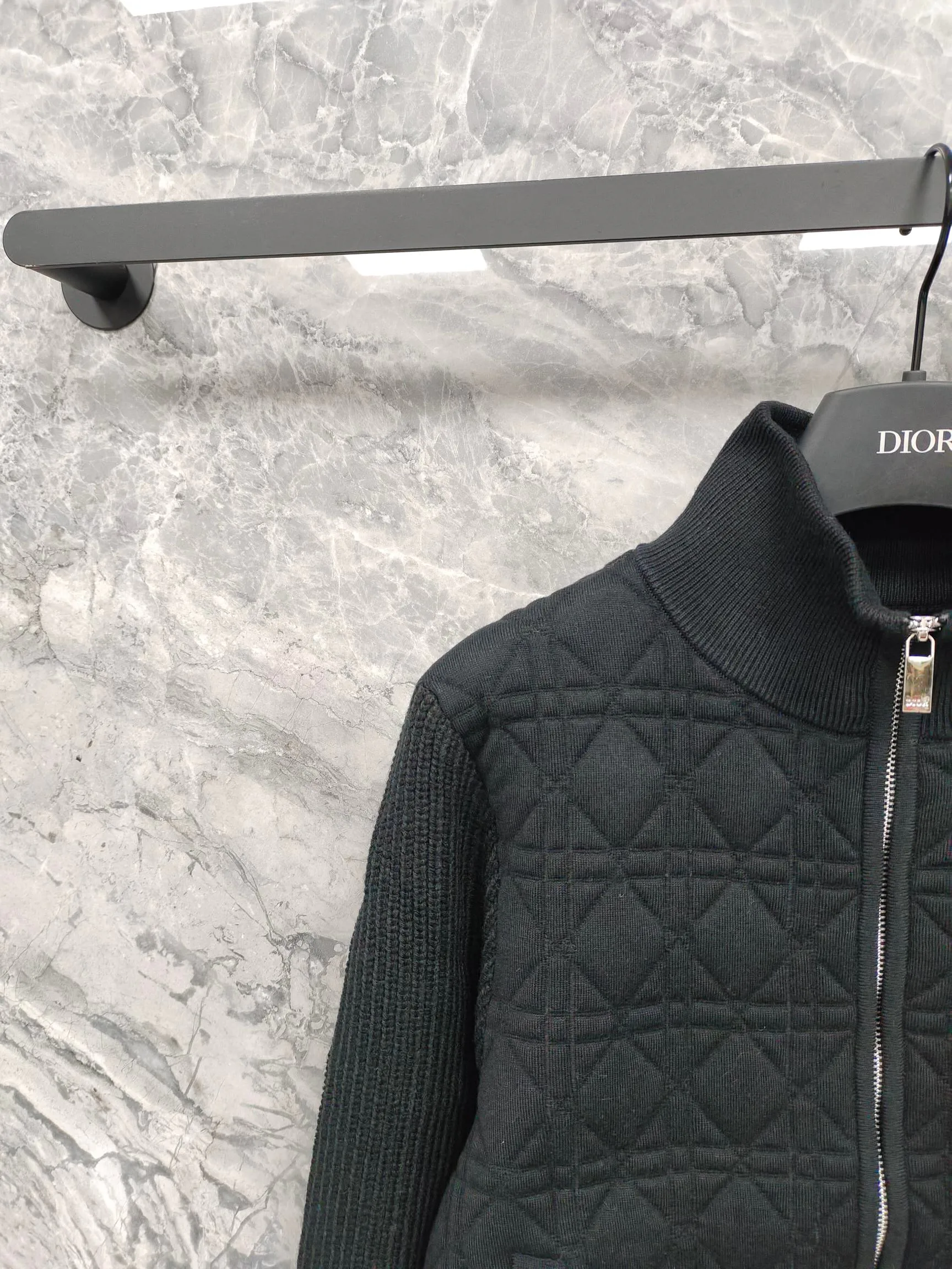 Куртки И Пуховики Женские Christian Dior 18203437