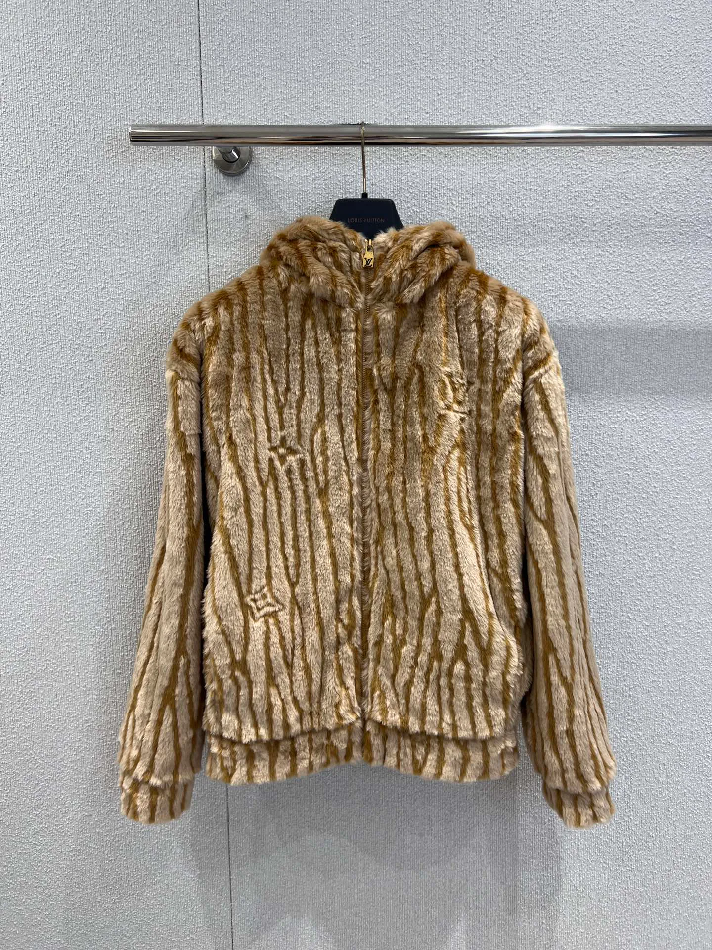 Куртки Женские Louis Vuitton 502416