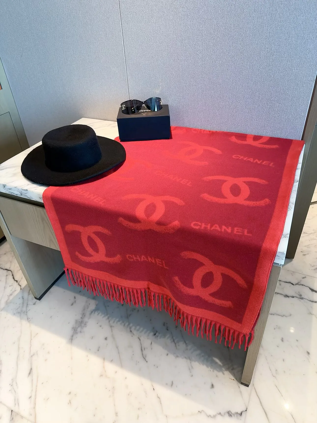 Шарфы Chanel 18598283