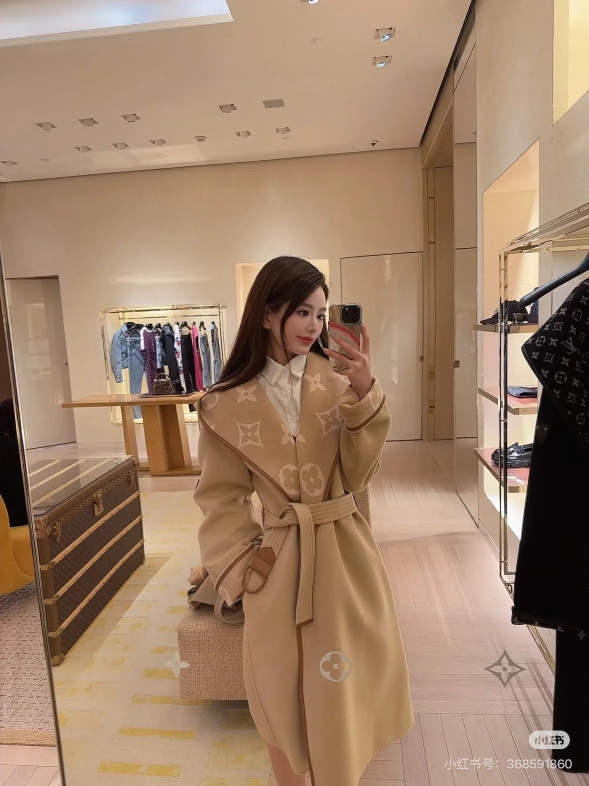 Пальто Женские Louis Vuitton 18601496