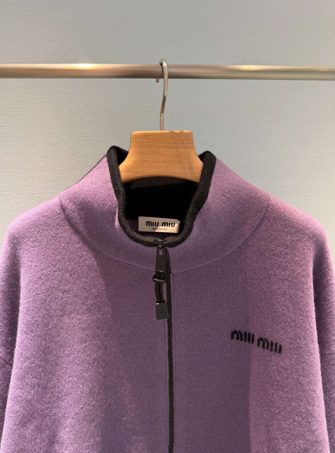 Куртки И Пуховики Женские Miu Miu 17431323
