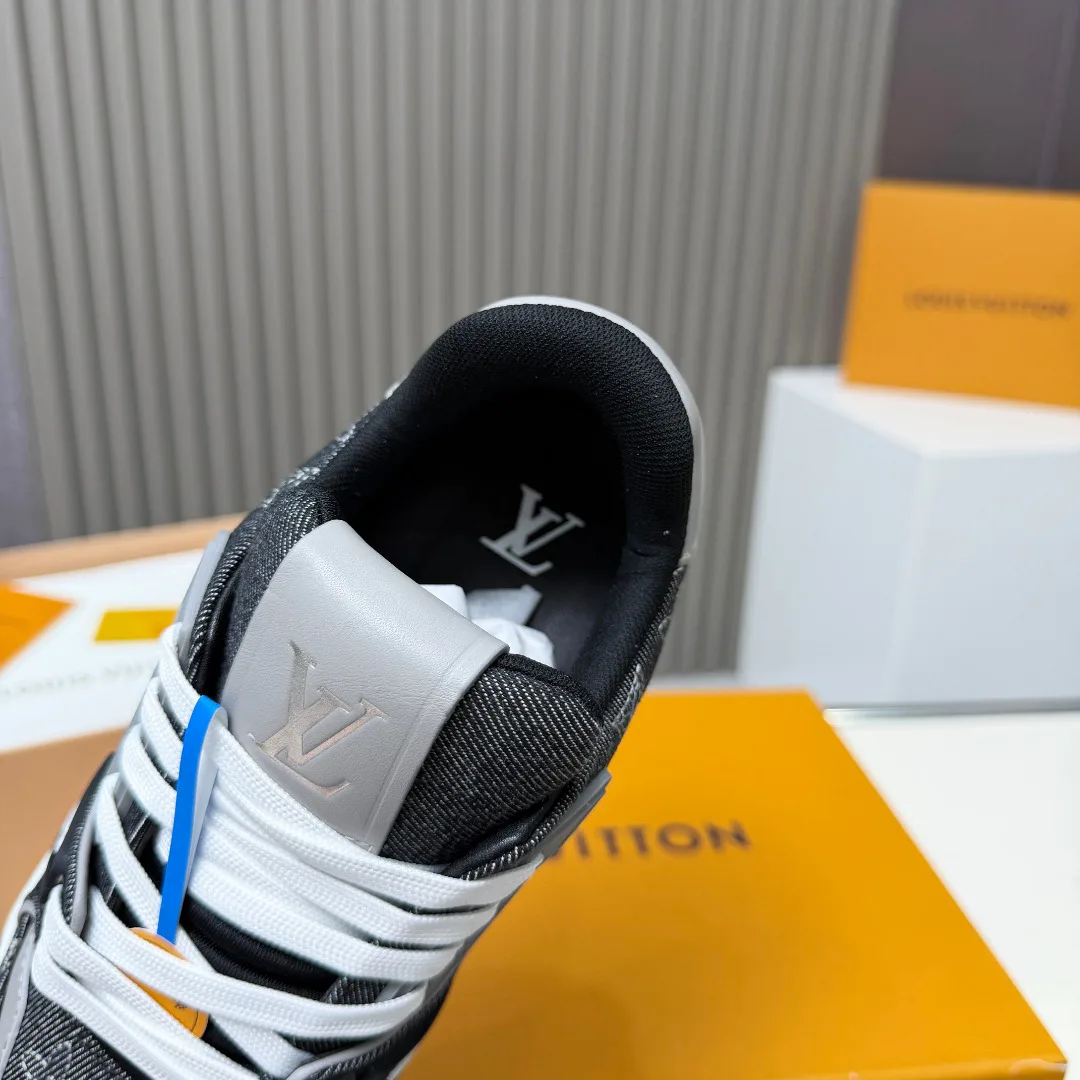 Кроссовки Женские Louis Vuitton 279329